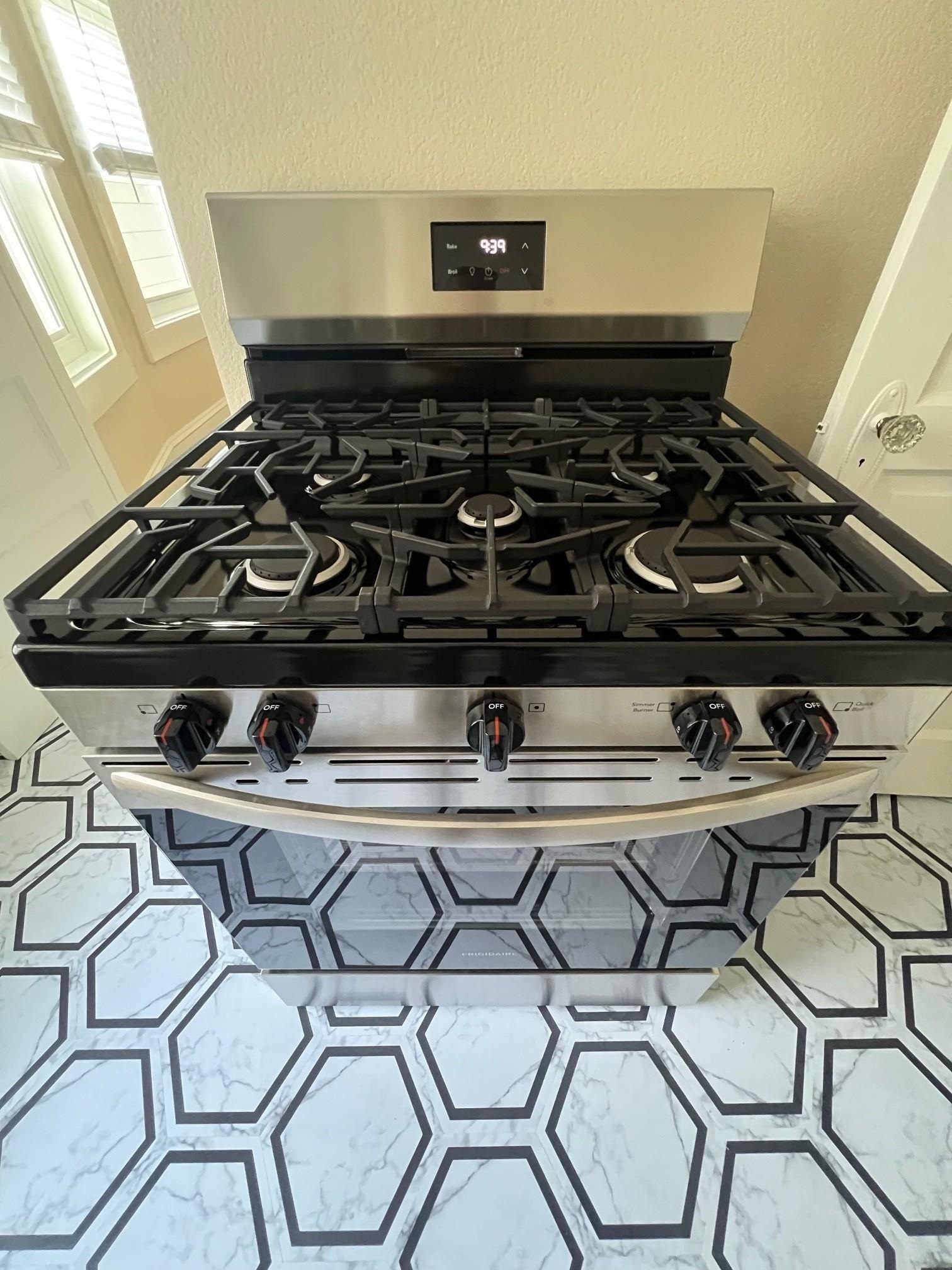 Detail Gallery Image 12 of 33 For 9 Monte Vista Ave, Oakland,  CA 94611 - 1 Beds | 1 Baths