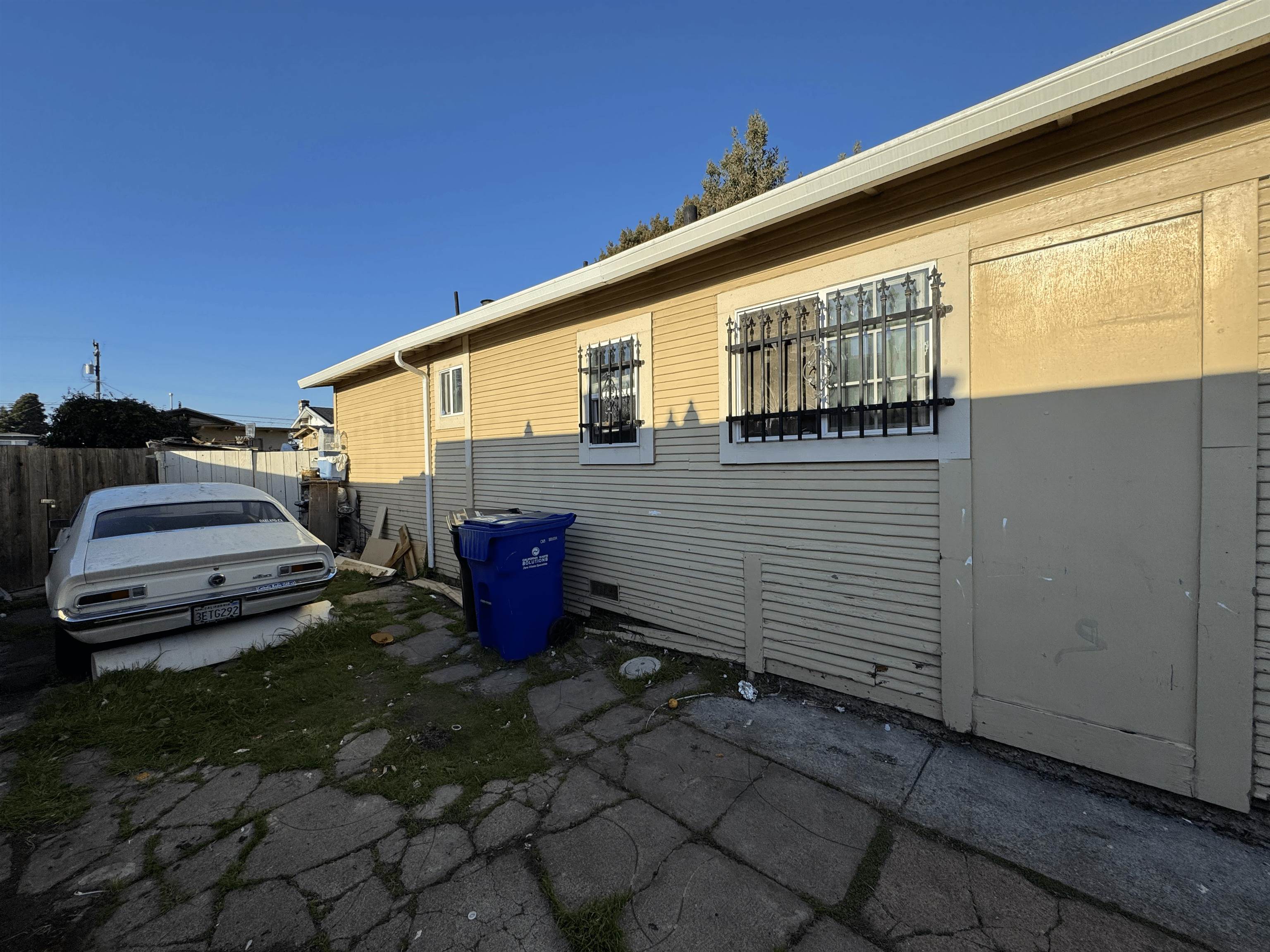 Detail Gallery Image 15 of 18 For 1823 Church St, Oakland,  CA 94621 - 2 Beds | 2 Baths