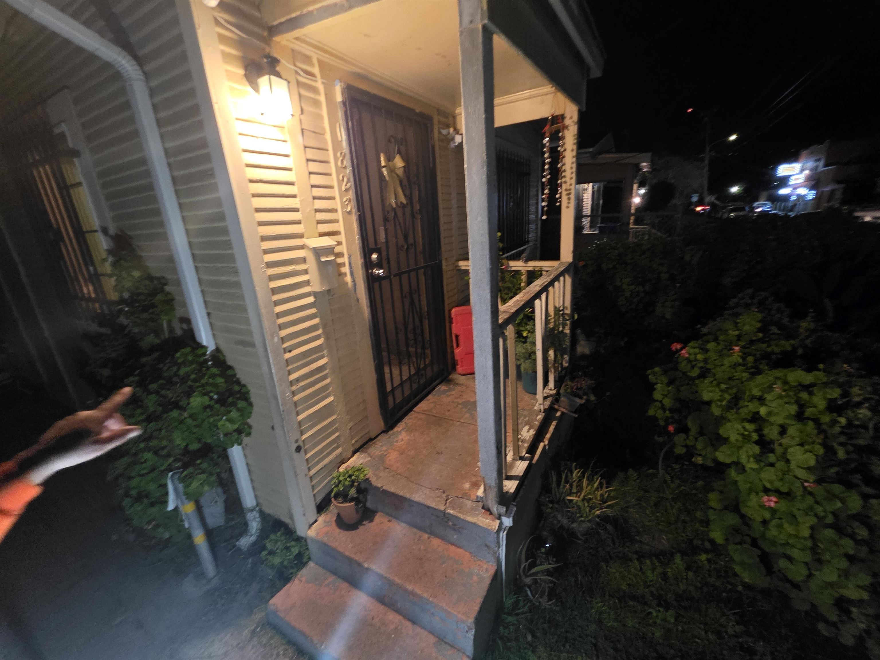 Detail Gallery Image 10 of 15 For 1823 Church St, Oakland,  CA 94621 - 2 Beds | 2 Baths