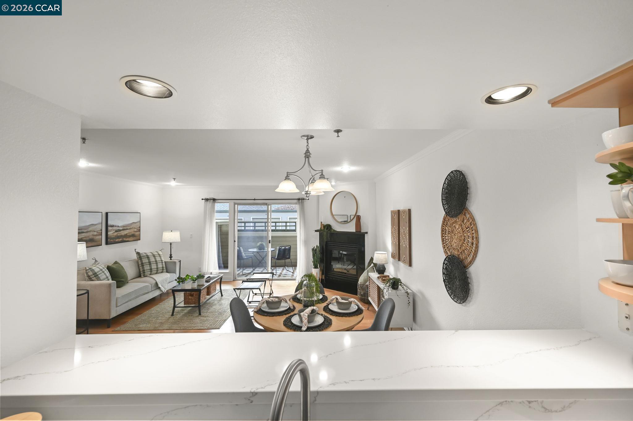 Photo #8: 41122590 Listing: Photo #8