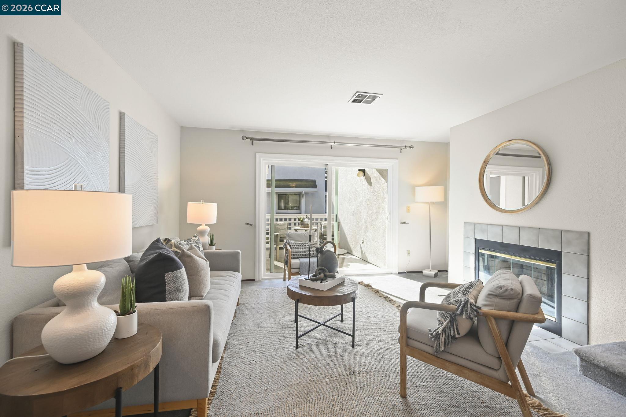 Photo #3: 41122592 Listing: Photo #3