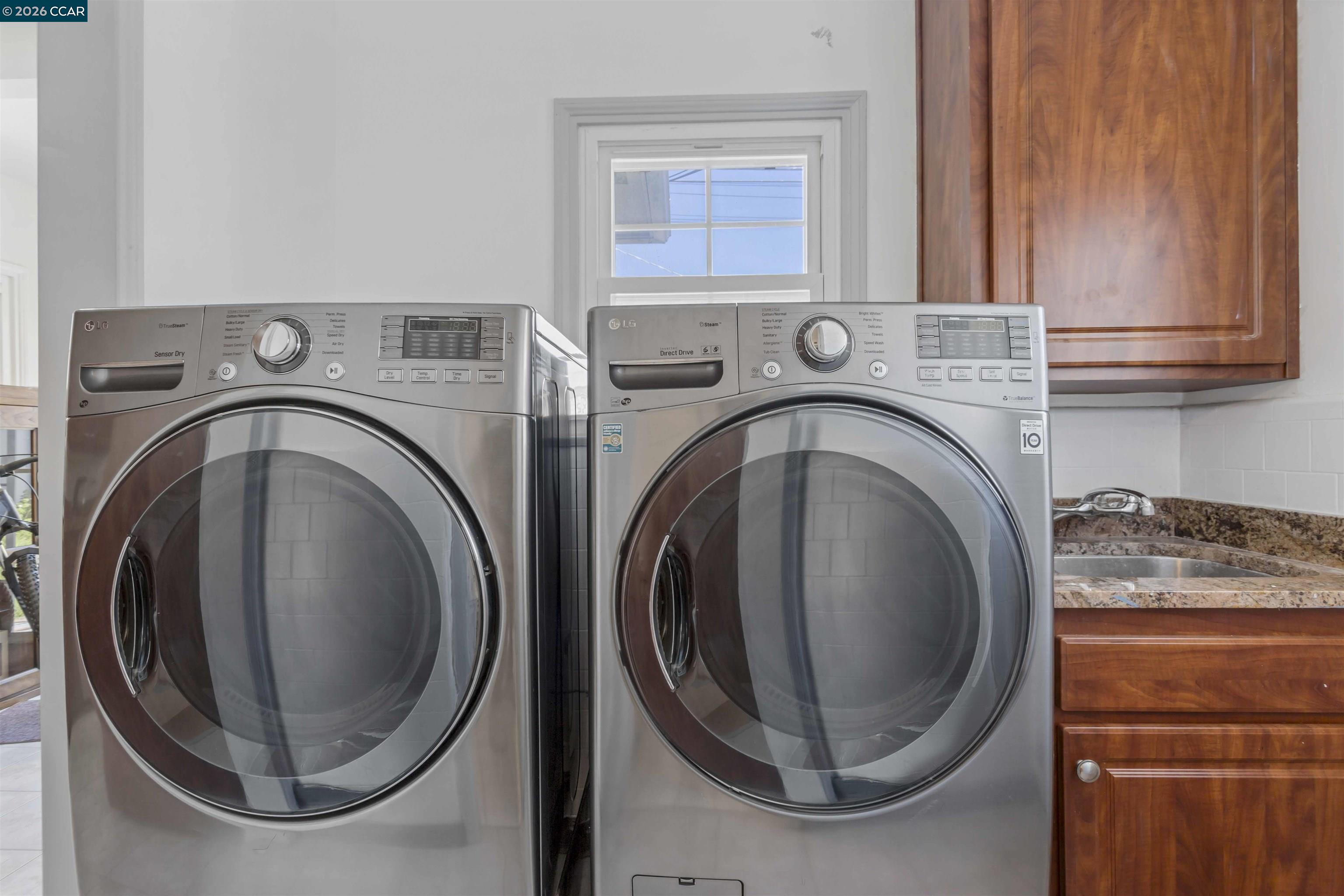 Detail Gallery Image 13 of 35 For 6727 W 87th Pl, Los Angeles,  CA 90045 - 3 Beds | 2 Baths