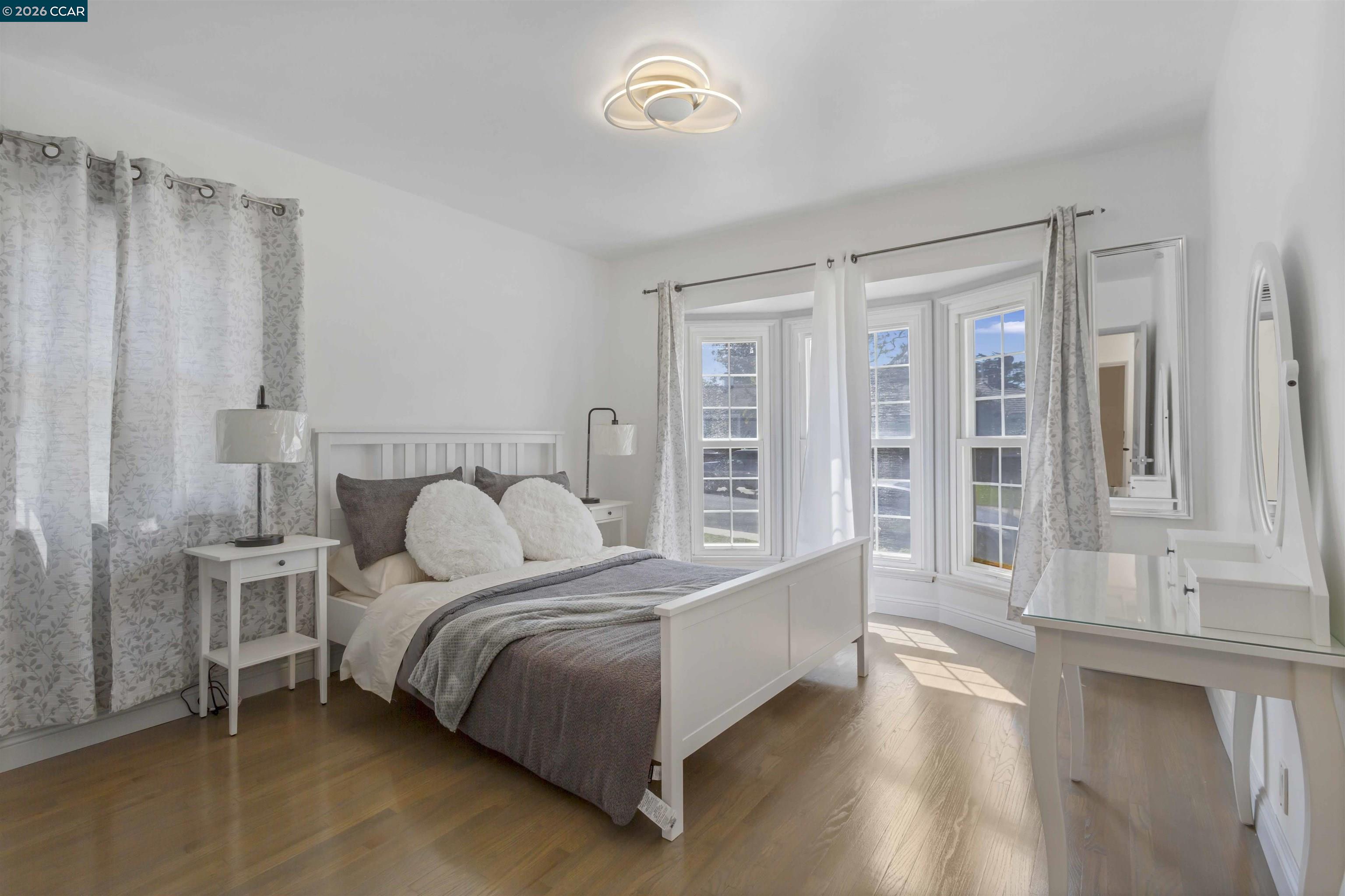 Detail Gallery Image 25 of 35 For 6727 W 87th Pl, Los Angeles,  CA 90045 - 3 Beds | 2 Baths