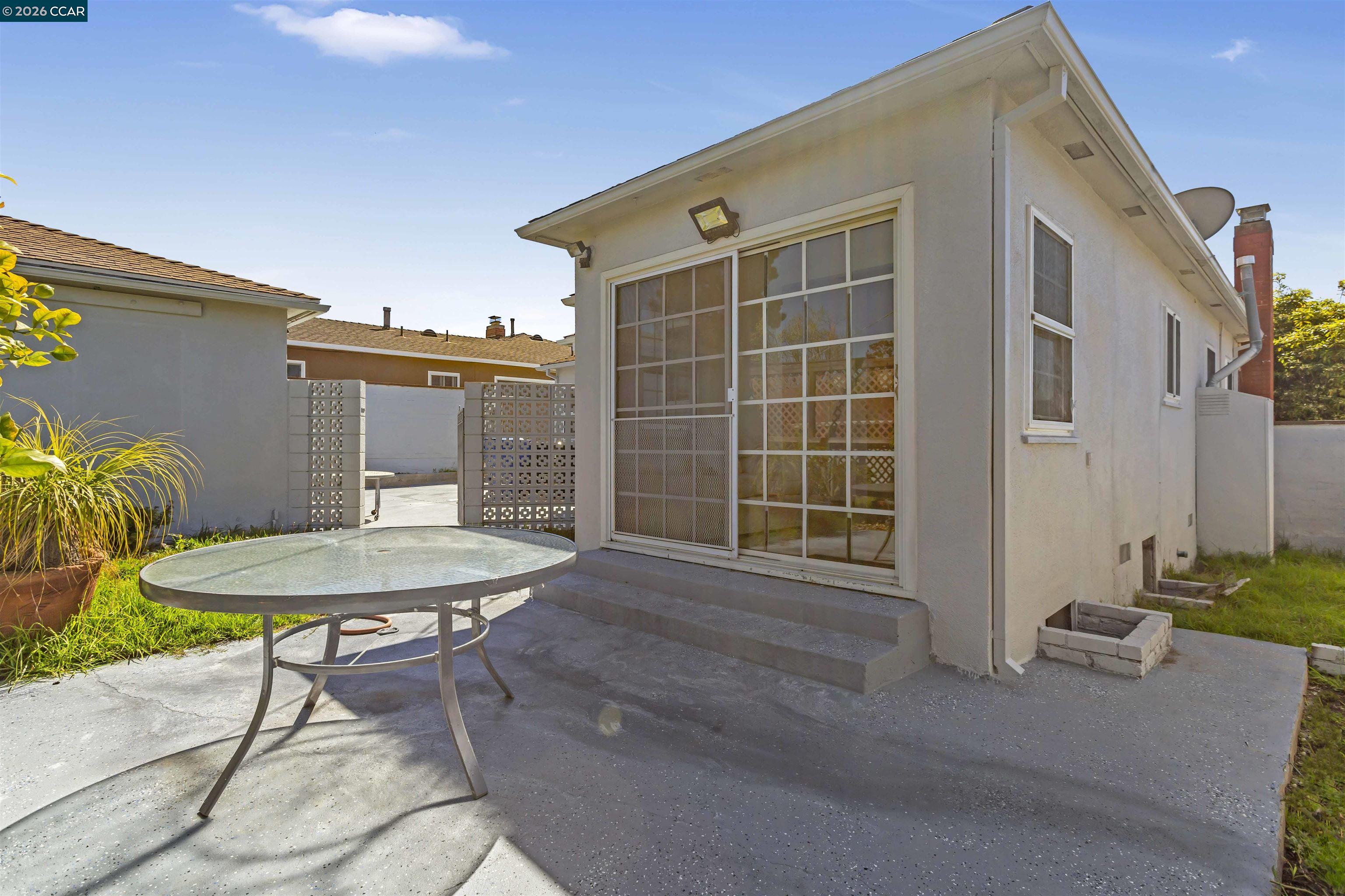 Detail Gallery Image 34 of 35 For 6727 W 87th Pl, Los Angeles,  CA 90045 - 3 Beds | 2 Baths