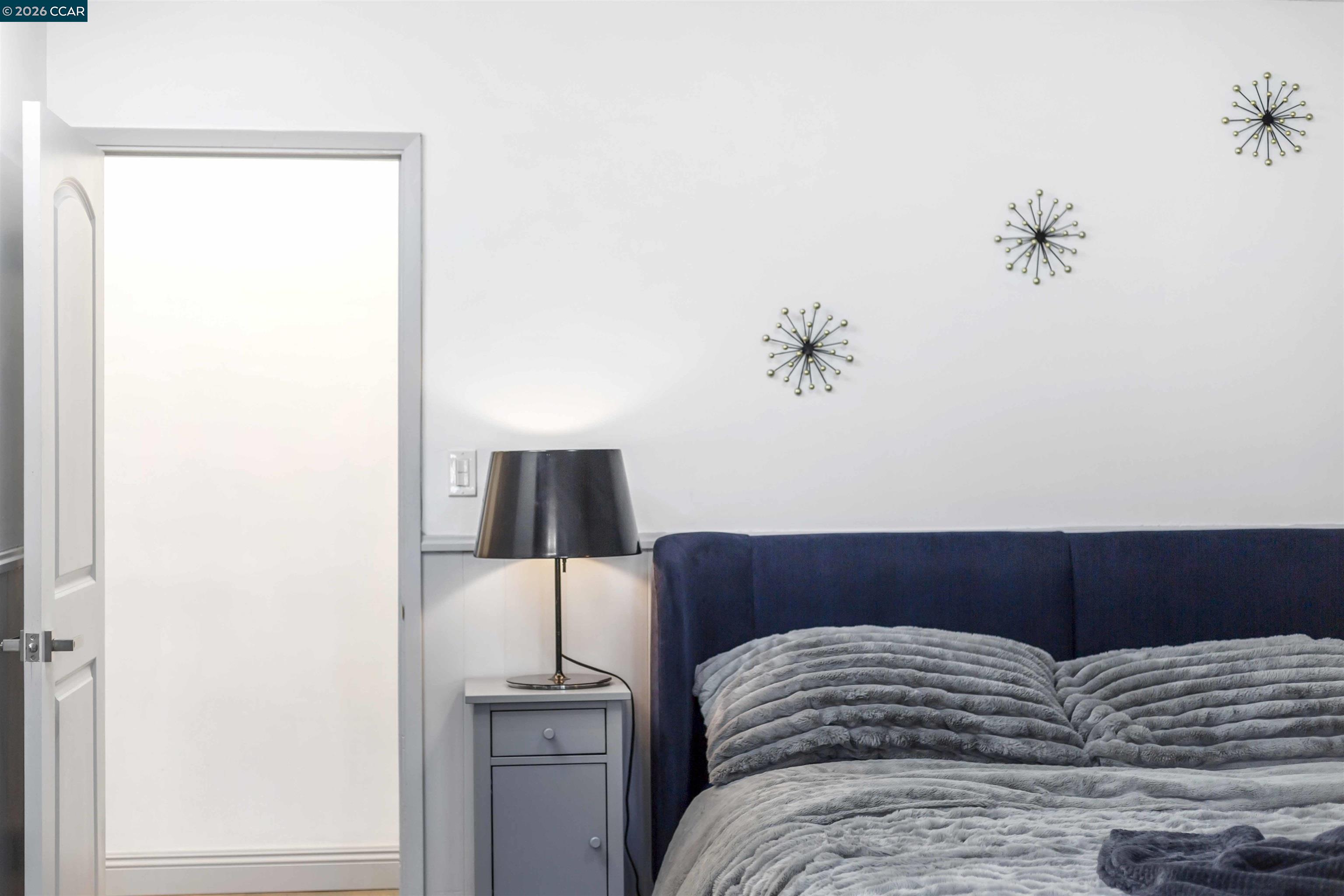 Detail Gallery Image 5 of 35 For 6727 W 87th Pl, Los Angeles,  CA 90045 - 3 Beds | 2 Baths