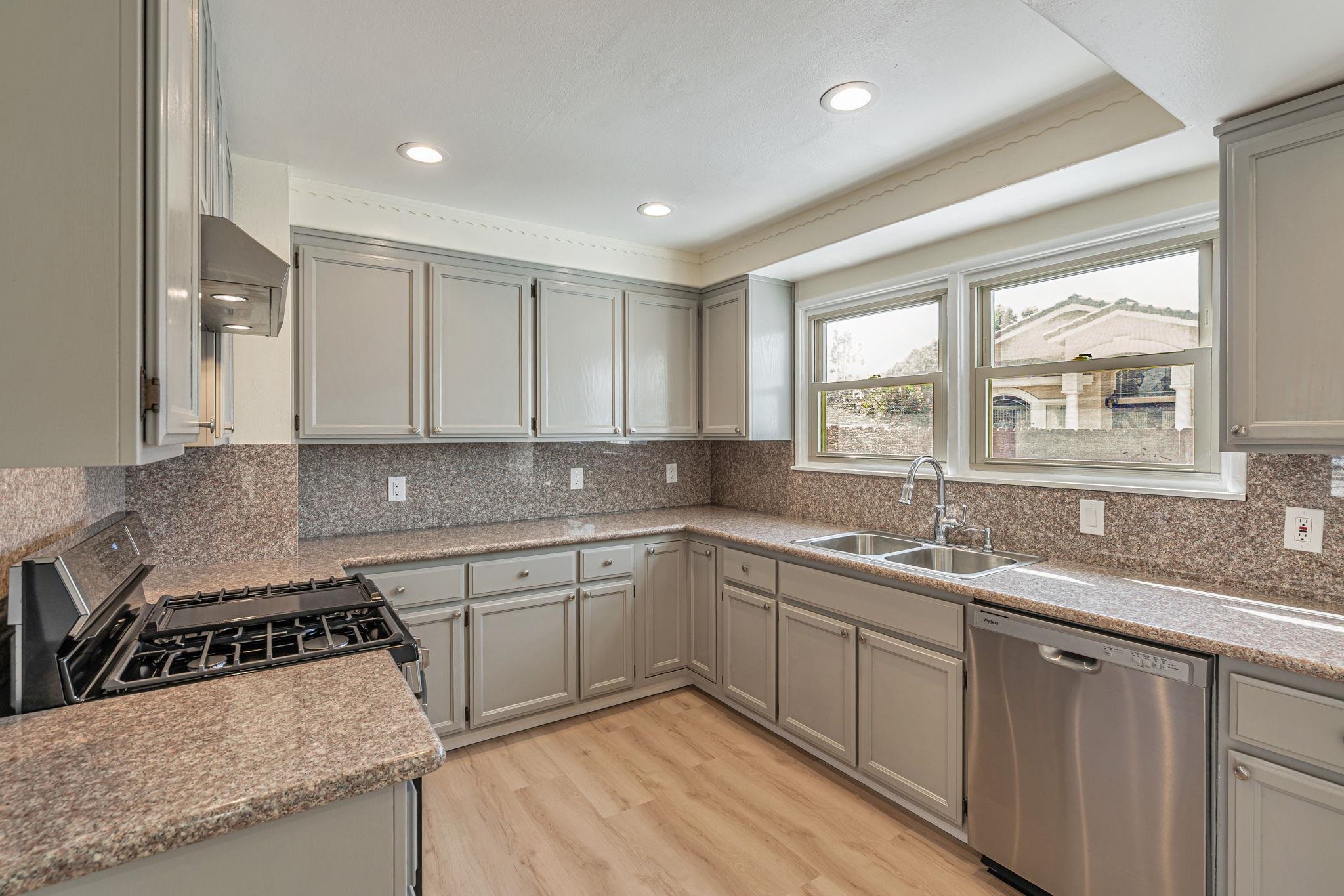 Detail Gallery Image 11 of 48 For 2101 West Ave. 136th, San Leandro,  CA 94577 - 4 Beds | 2 Baths