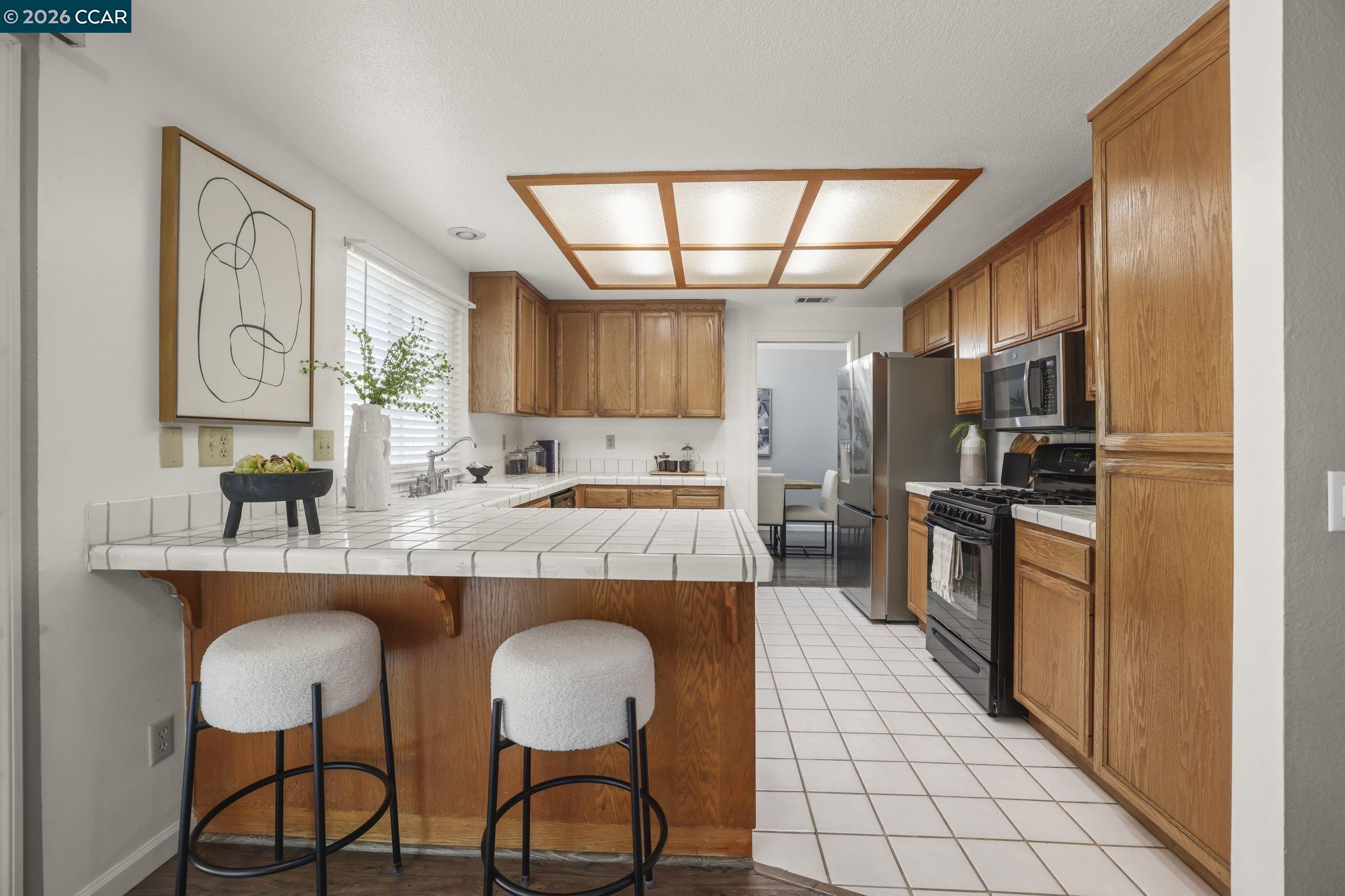 Detail Gallery Image 15 of 30 For 4807 Silver Hill Ct, Antioch,  CA 94531 - 3 Beds | 2/1 Baths