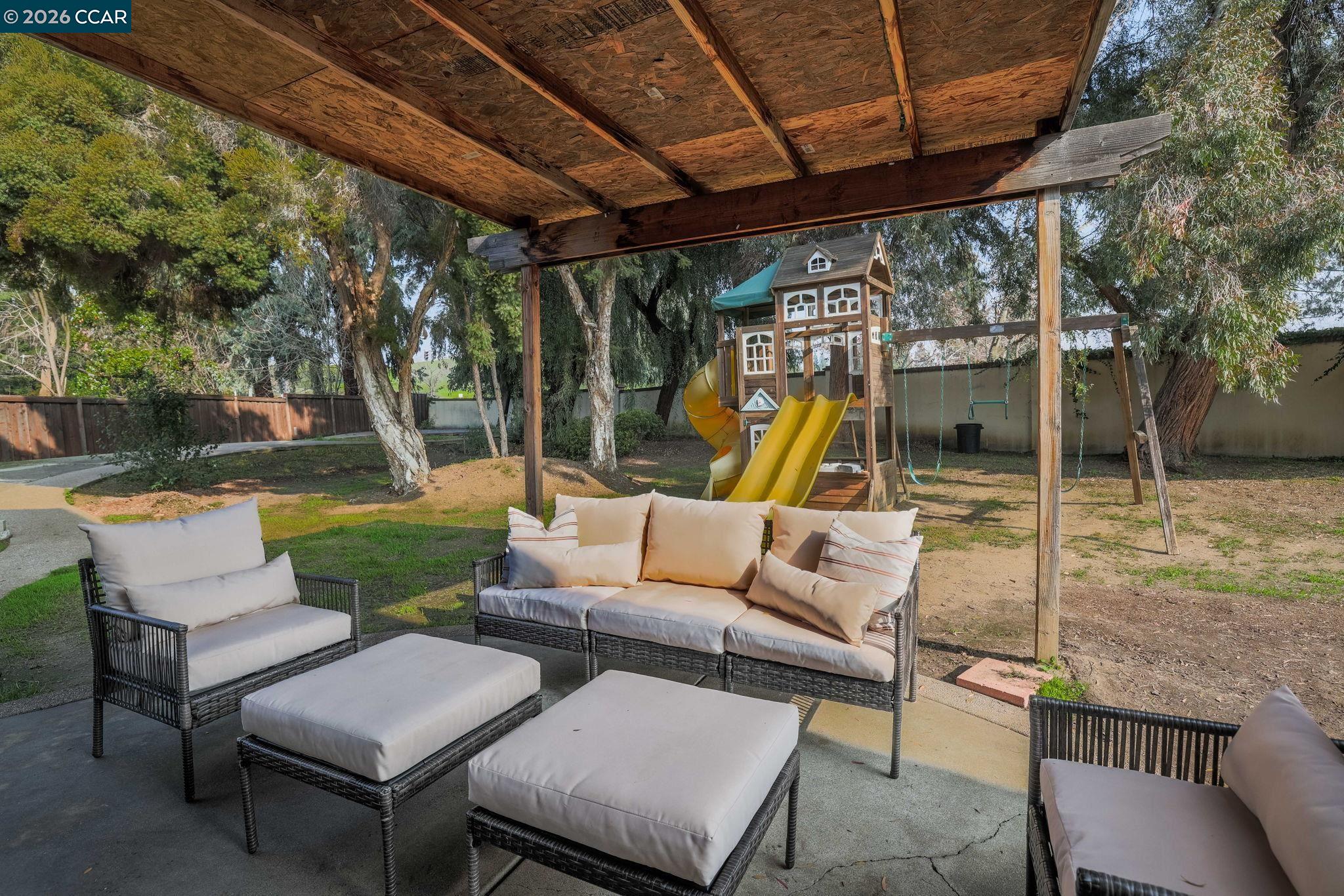 Detail Gallery Image 26 of 30 For 4807 Silver Hill Ct, Antioch,  CA 94531 - 3 Beds | 2/1 Baths