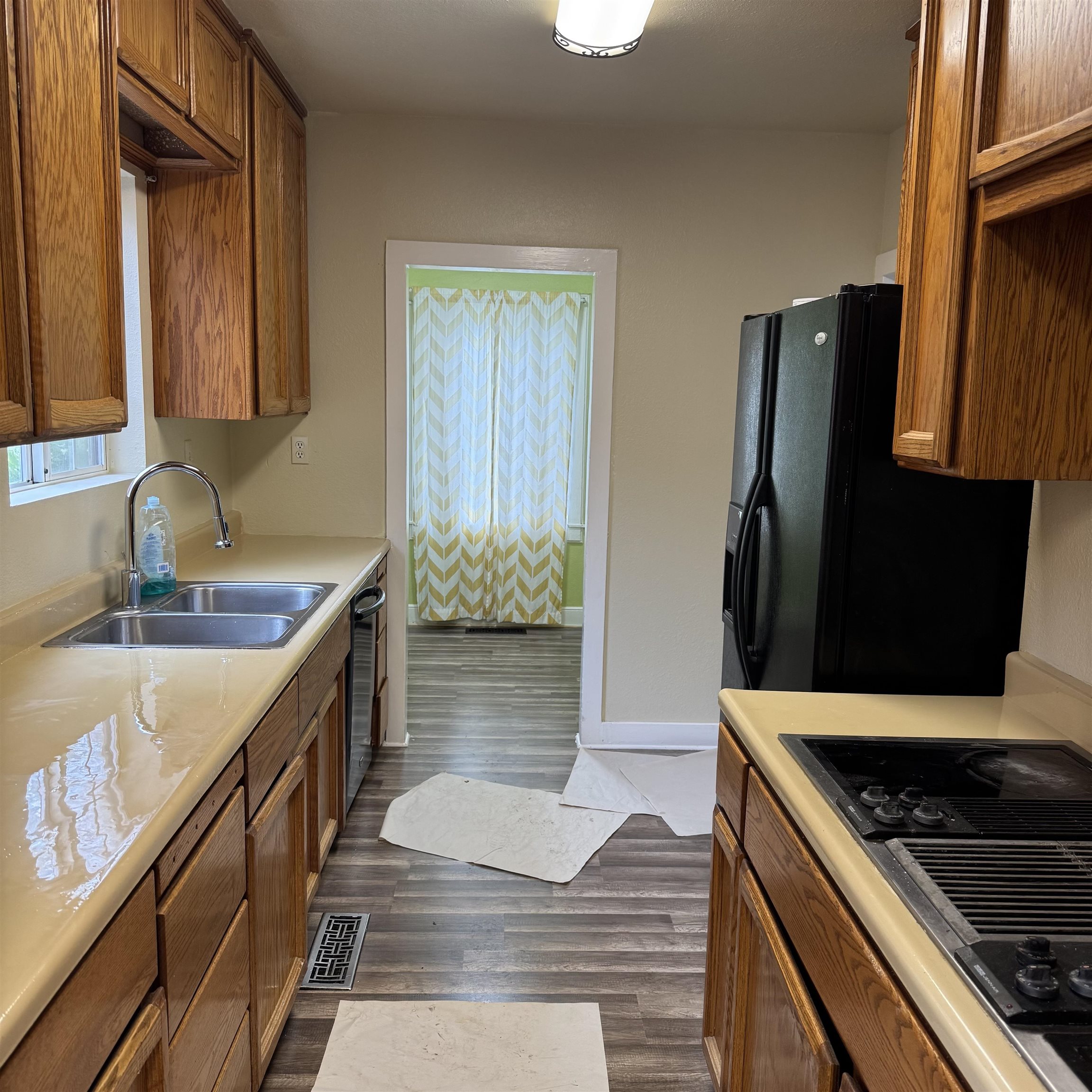 Detail Gallery Image 16 of 43 For 614 28th St, Sacramento,  CA 95816 - 4 Beds | 2 Baths