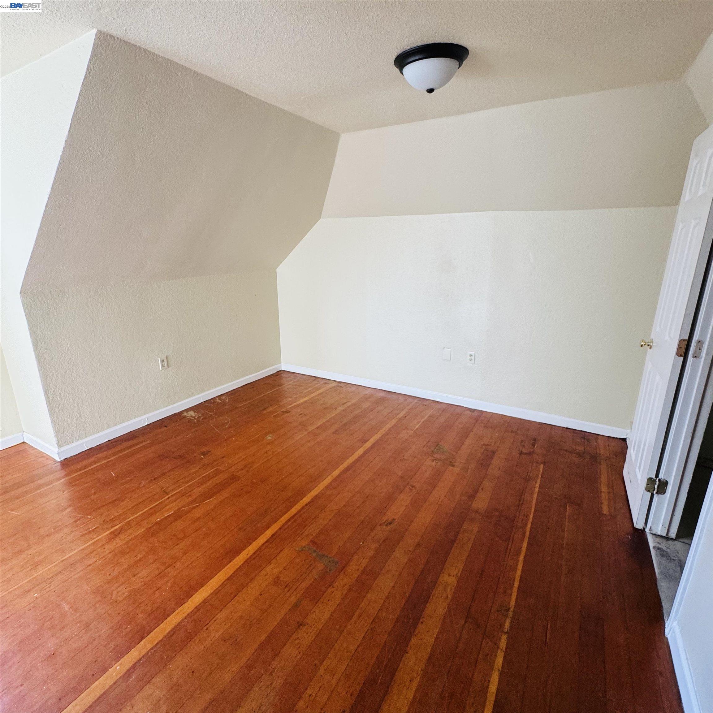 Detail Gallery Image 22 of 38 For 614 28th St, Sacramento,  CA 95816 - 4 Beds | 2 Baths