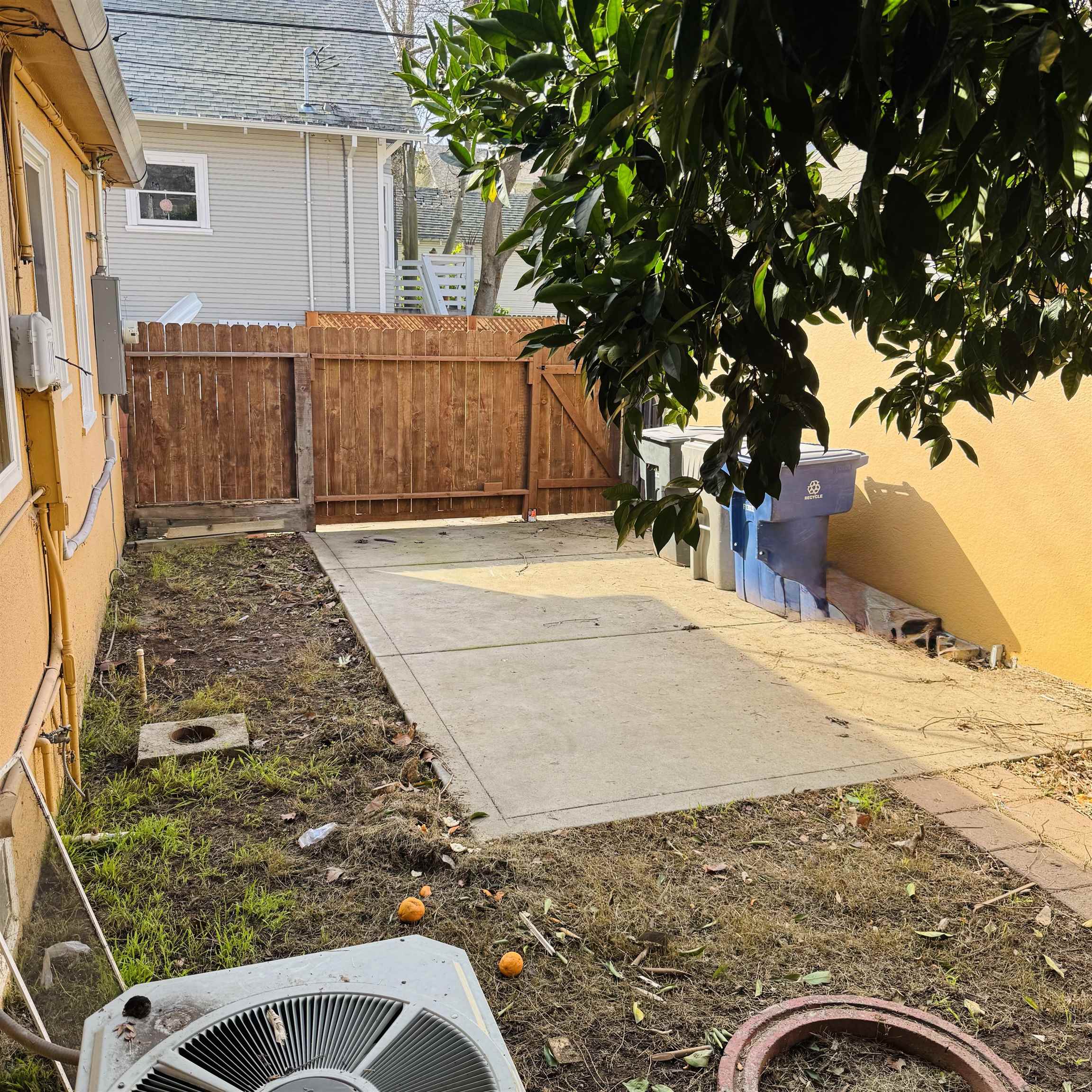 Detail Gallery Image 33 of 43 For 614 28th St, Sacramento,  CA 95816 - 4 Beds | 2 Baths