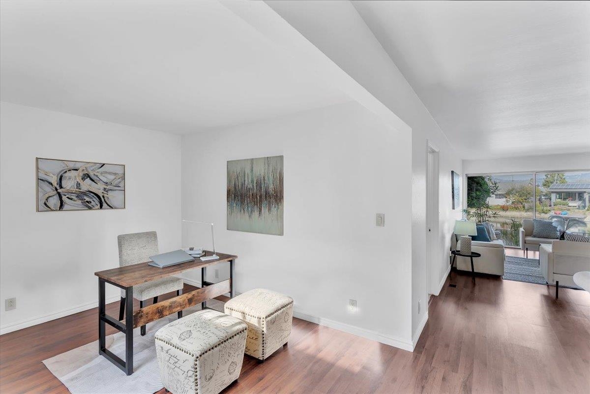 Detail Gallery Image 21 of 39 For 2819 Bayview Dr, Alameda,  CA 94501 - 2 Beds | 2 Baths