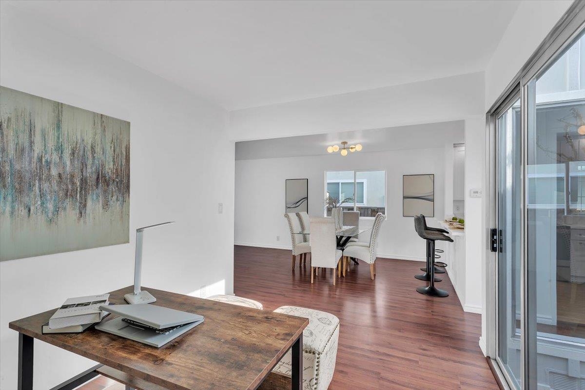 Detail Gallery Image 23 of 39 For 2819 Bayview Dr, Alameda,  CA 94501 - 2 Beds | 2 Baths