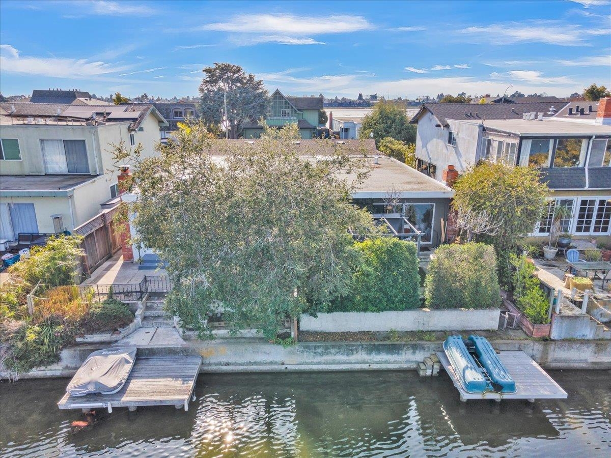 Detail Gallery Image 28 of 39 For 2819 Bayview Dr, Alameda,  CA 94501 - 2 Beds | 2 Baths