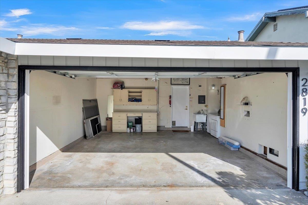 Detail Gallery Image 37 of 39 For 2819 Bayview Dr, Alameda,  CA 94501 - 2 Beds | 2 Baths