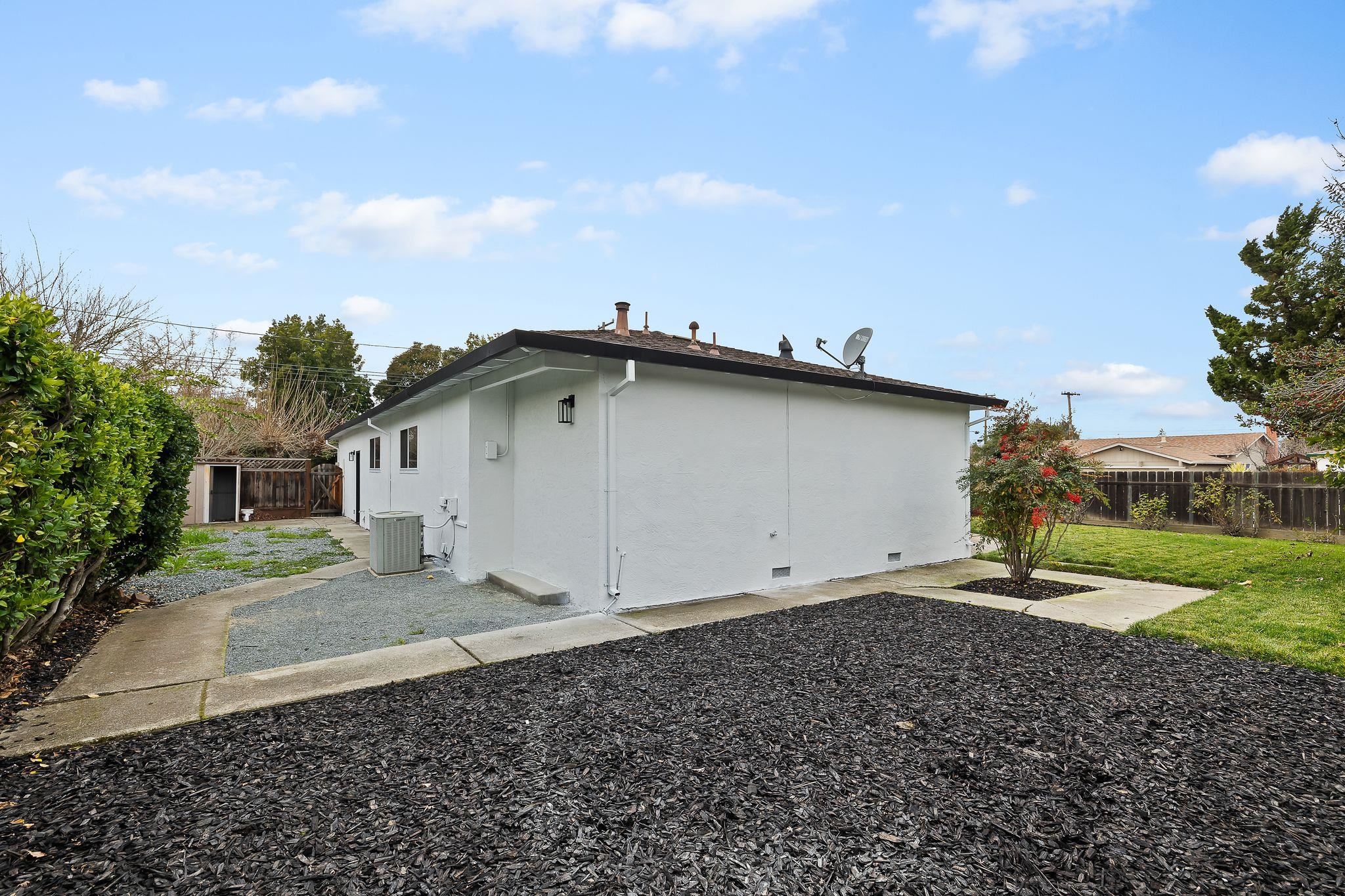 Detail Gallery Image 54 of 58 For 1816 Lynwood Dr, Concord,  CA 94519 - 4 Beds | 2 Baths