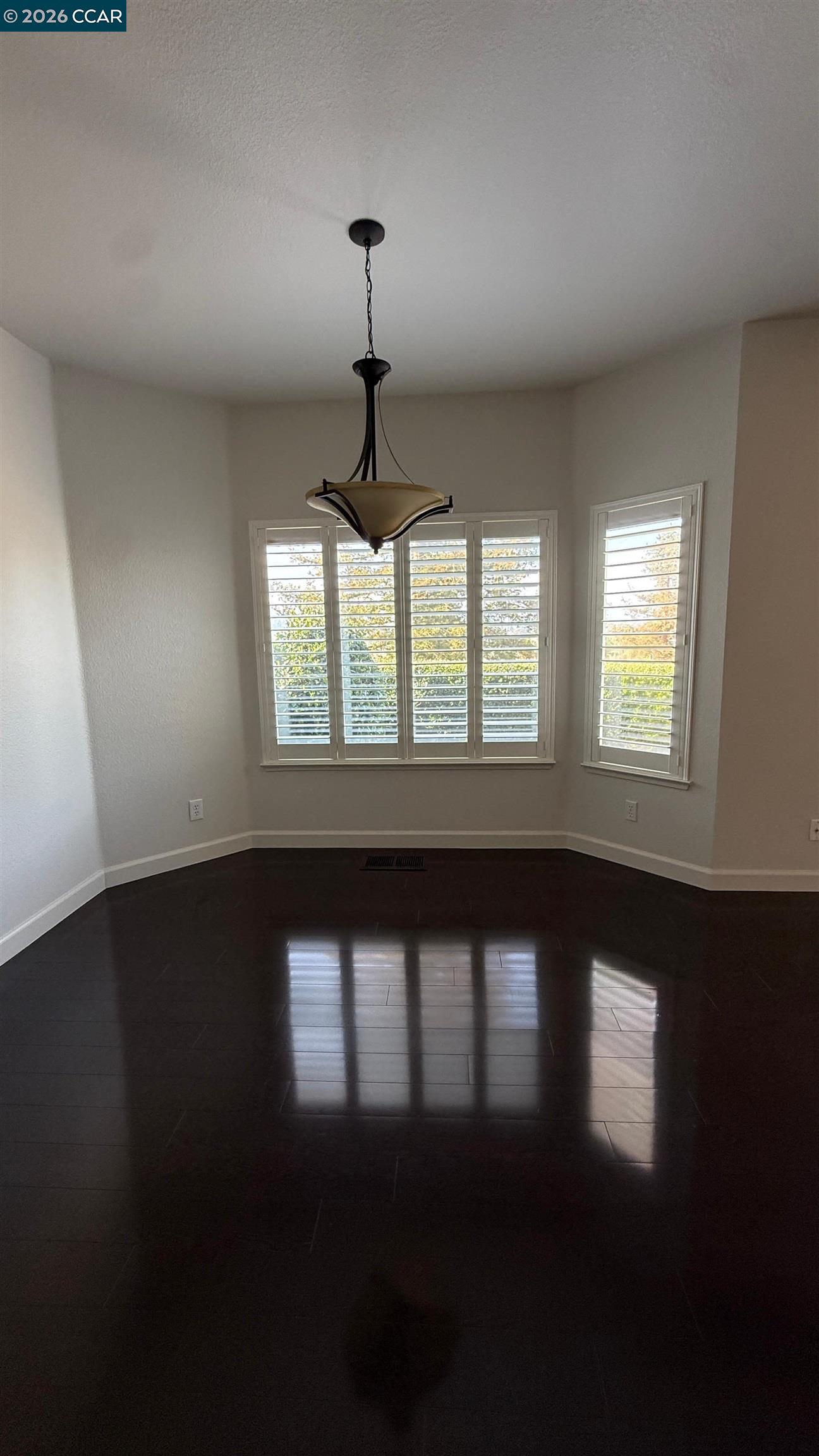 Detail Gallery Image 6 of 25 For 1398 Shell Ln, Clayton,  CA 94517 - 2 Beds | 2/1 Baths