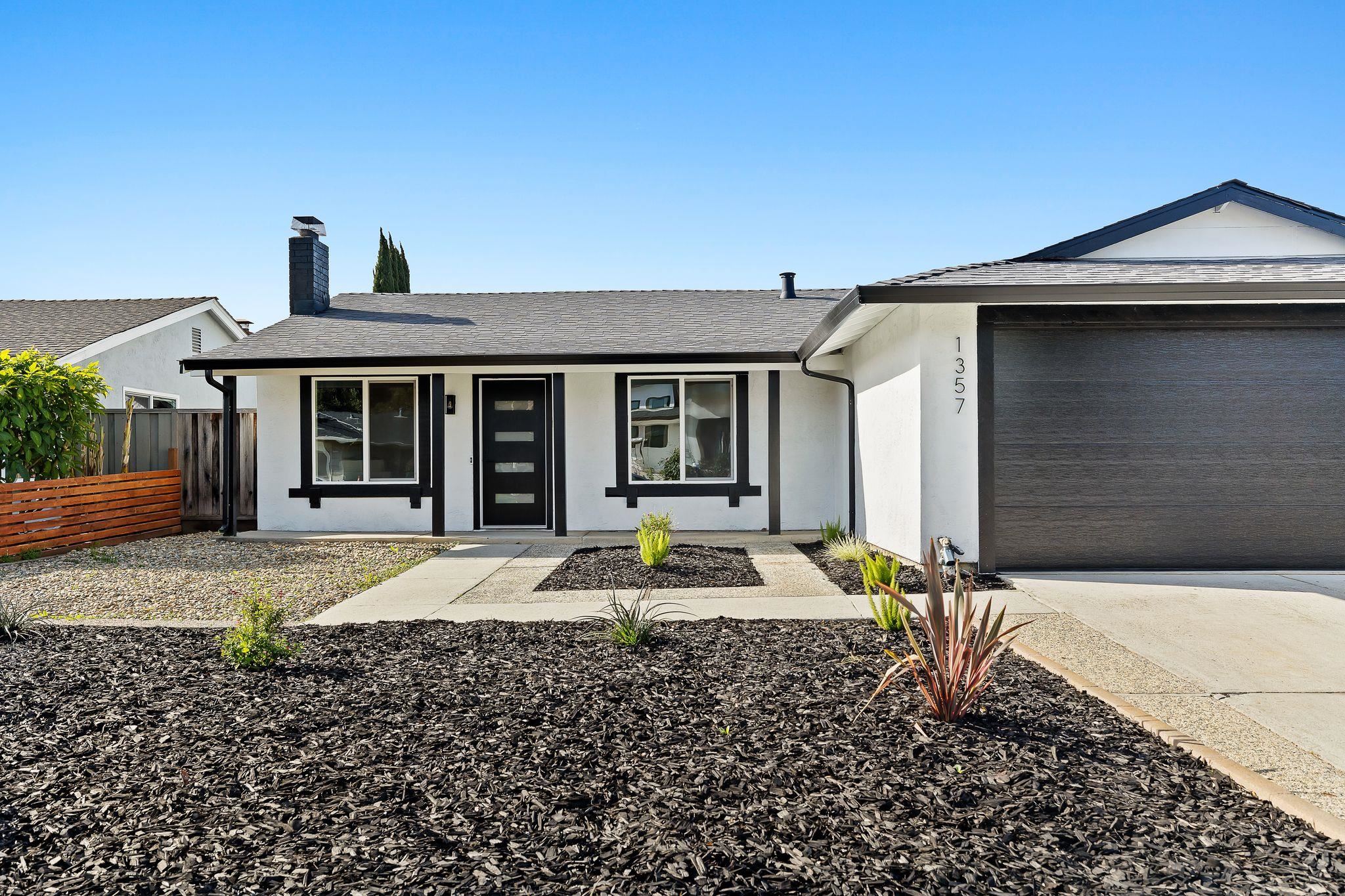 Detail Gallery Image 2 of 47 For 1357 Old Rose Pl, San Jose,  CA 95132 - 4 Beds | 2 Baths