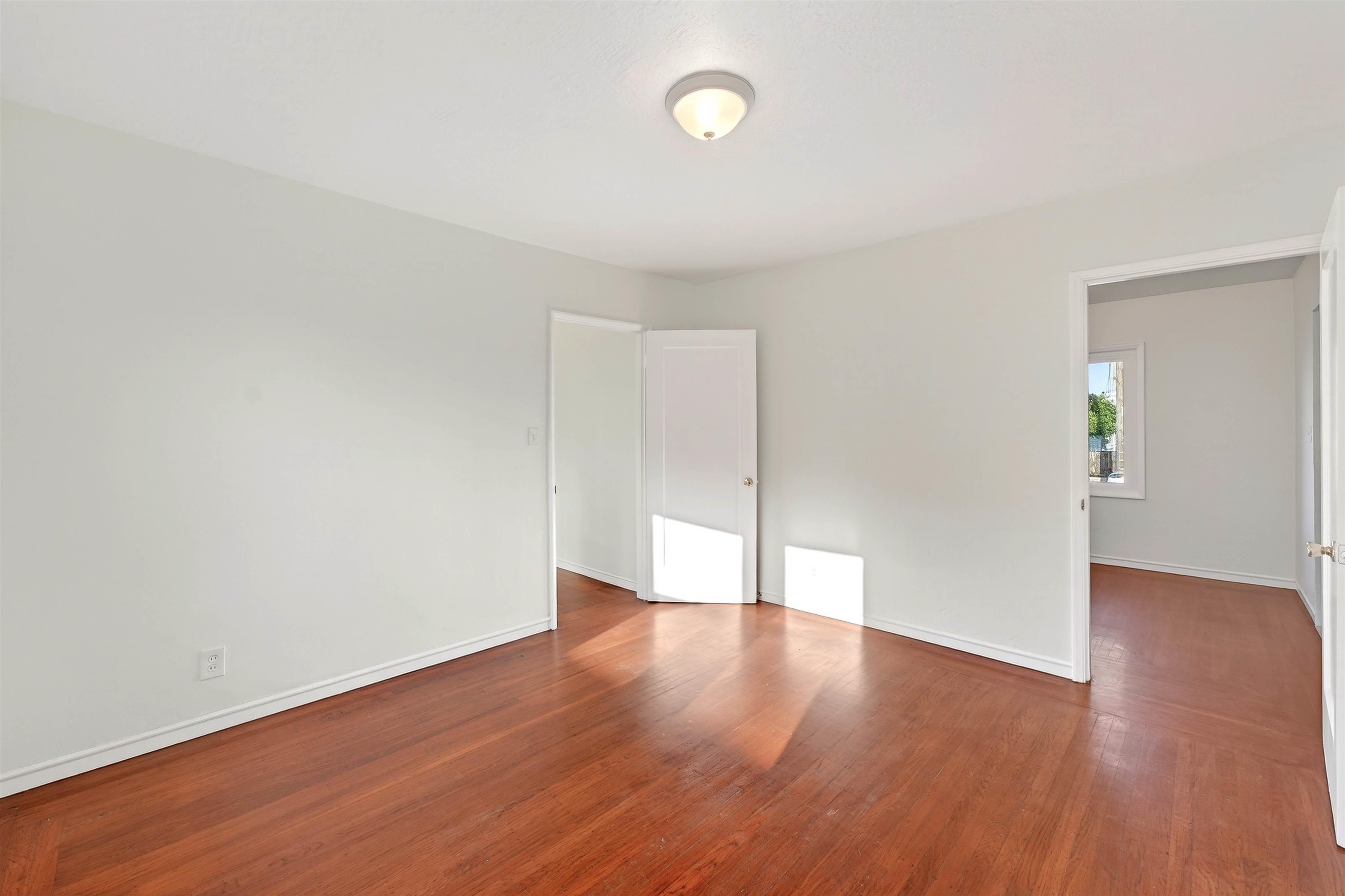 Detail Gallery Image 18 of 27 For 10200 Royal Ann St, Oakland,  CA 94603 - 2 Beds | 1 Baths