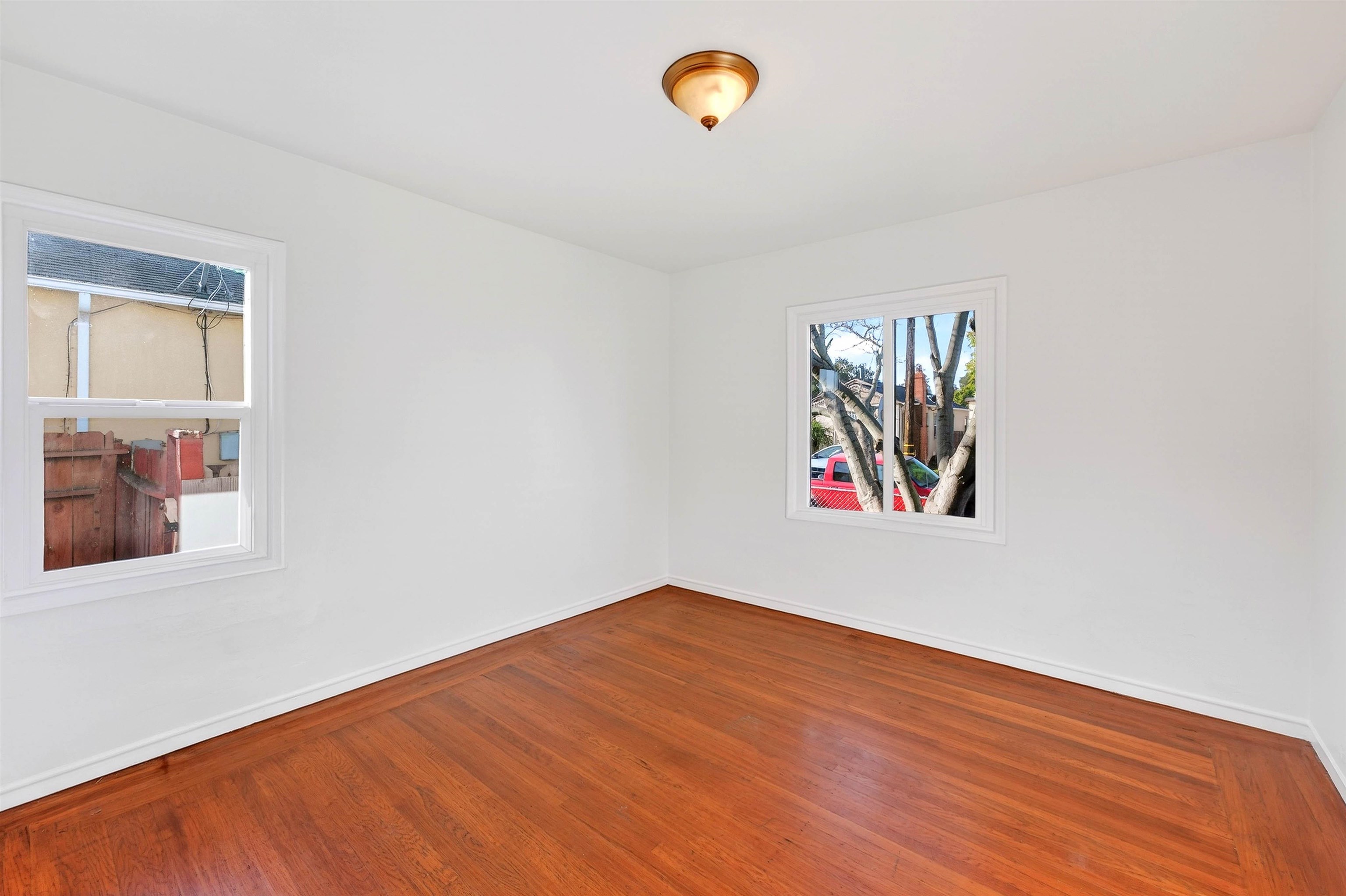 Detail Gallery Image 19 of 27 For 10200 Royal Ann St, Oakland,  CA 94603 - 2 Beds | 1 Baths