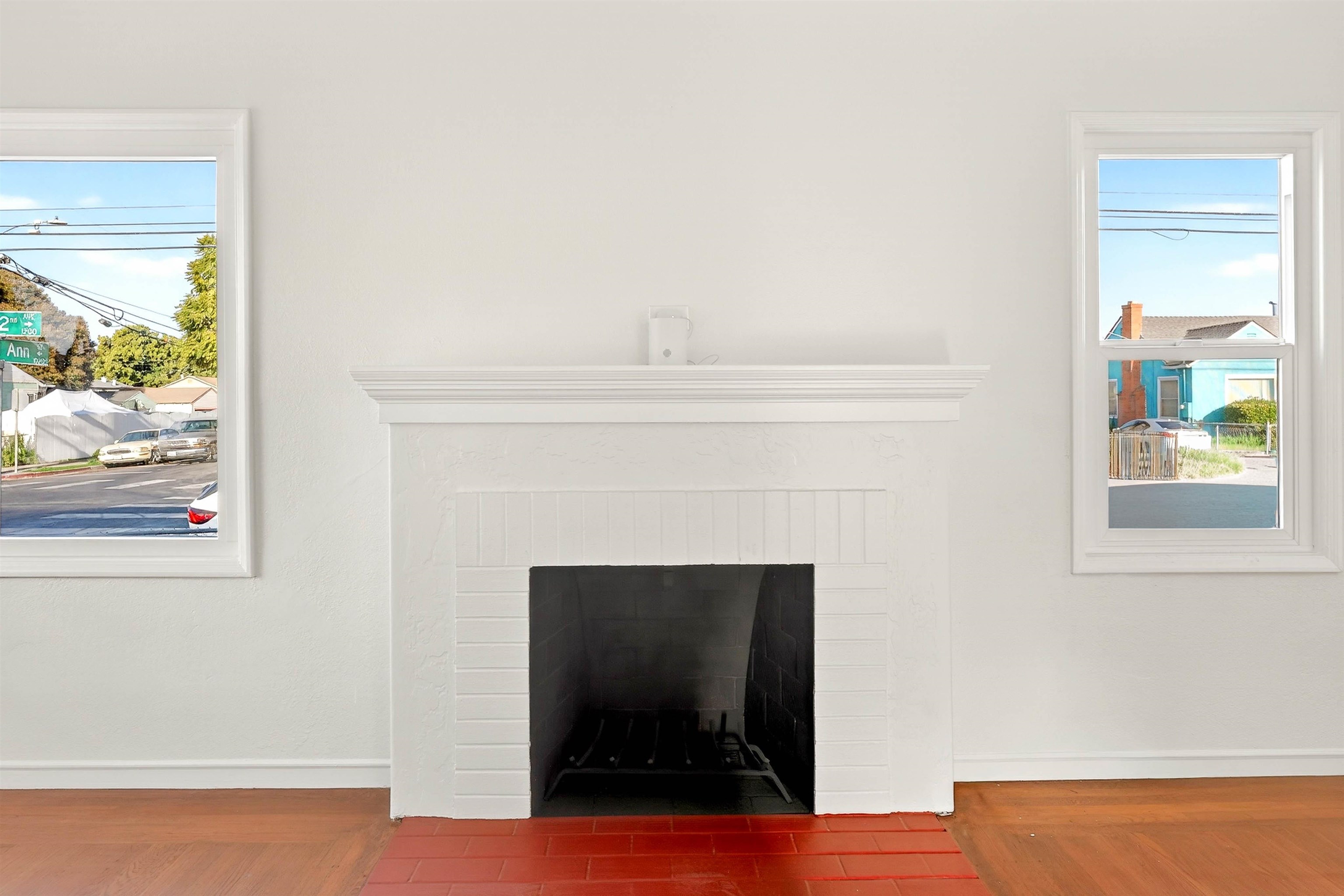 Detail Gallery Image 5 of 27 For 10200 Royal Ann St, Oakland,  CA 94603 - 2 Beds | 1 Baths