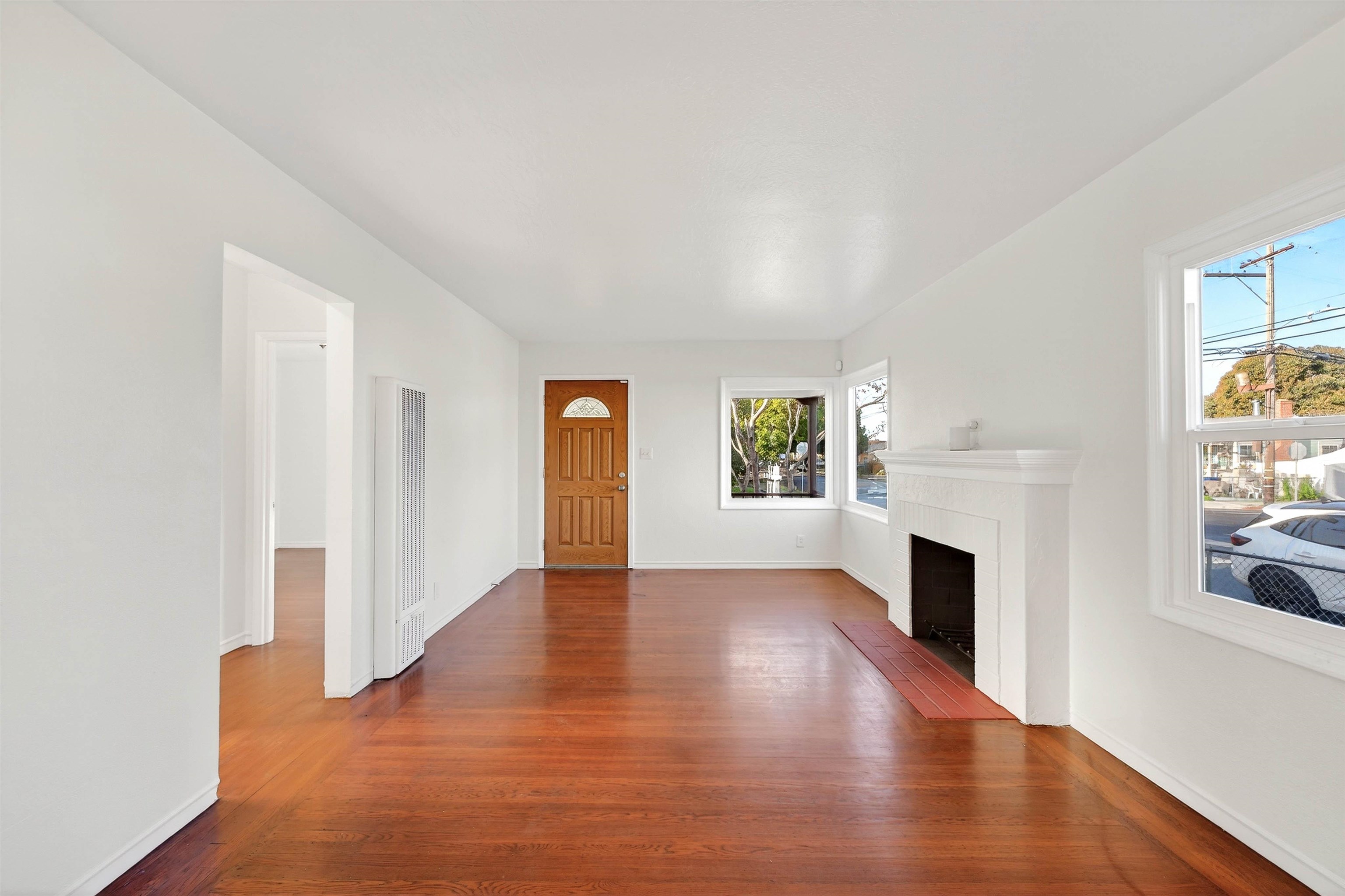 Detail Gallery Image 7 of 27 For 10200 Royal Ann St, Oakland,  CA 94603 - 2 Beds | 1 Baths