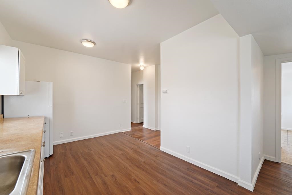 Detail Gallery Image 7 of 27 For 203 Bissell #4,  Oakland,  CA 94801 - 4 Beds | 1 Baths