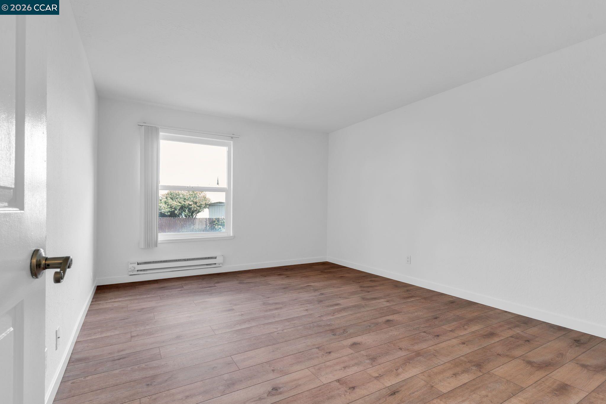 Photo #11: 41122613 Listing: Photo #11