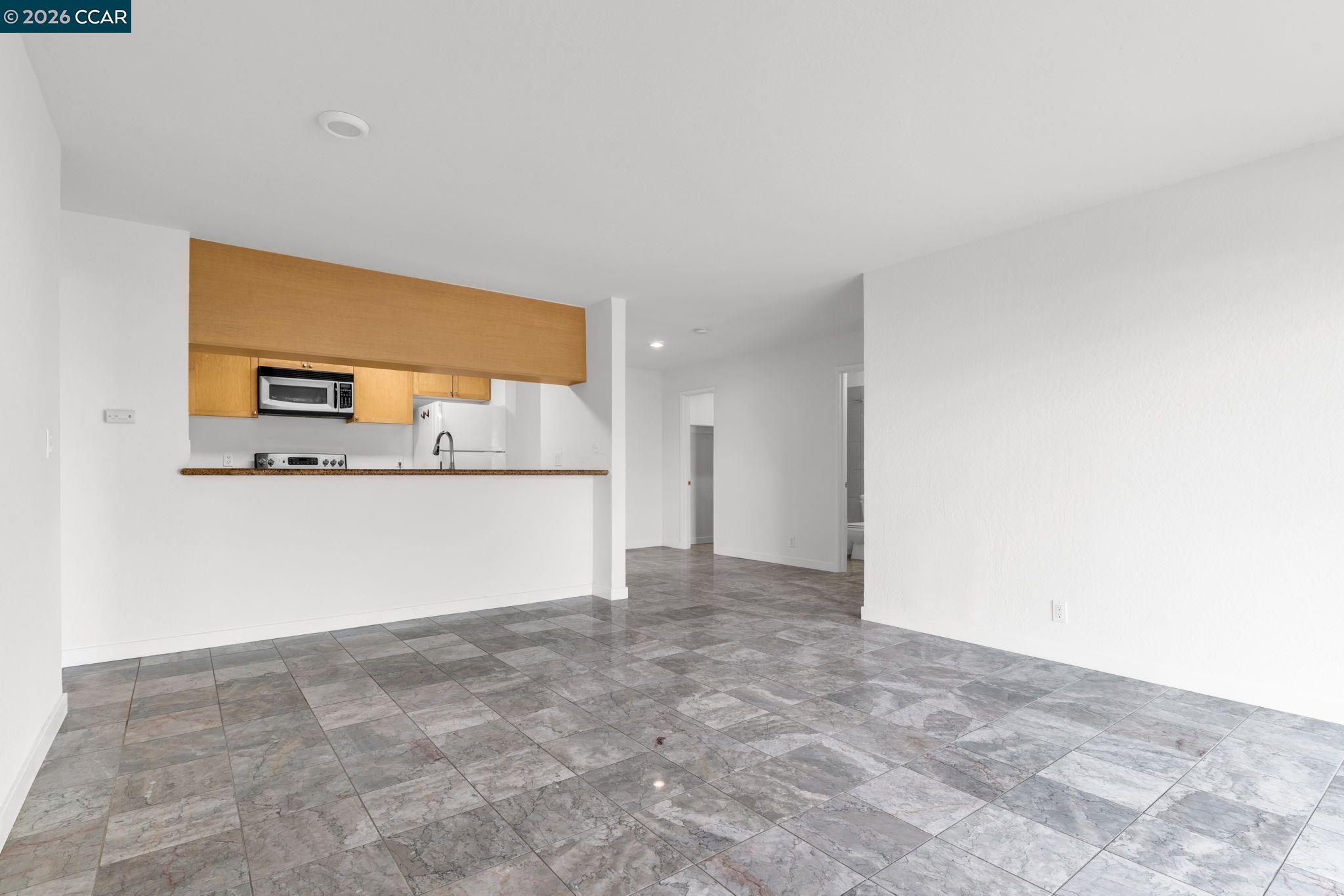 Photo #7: 41122613 Listing: Photo #7