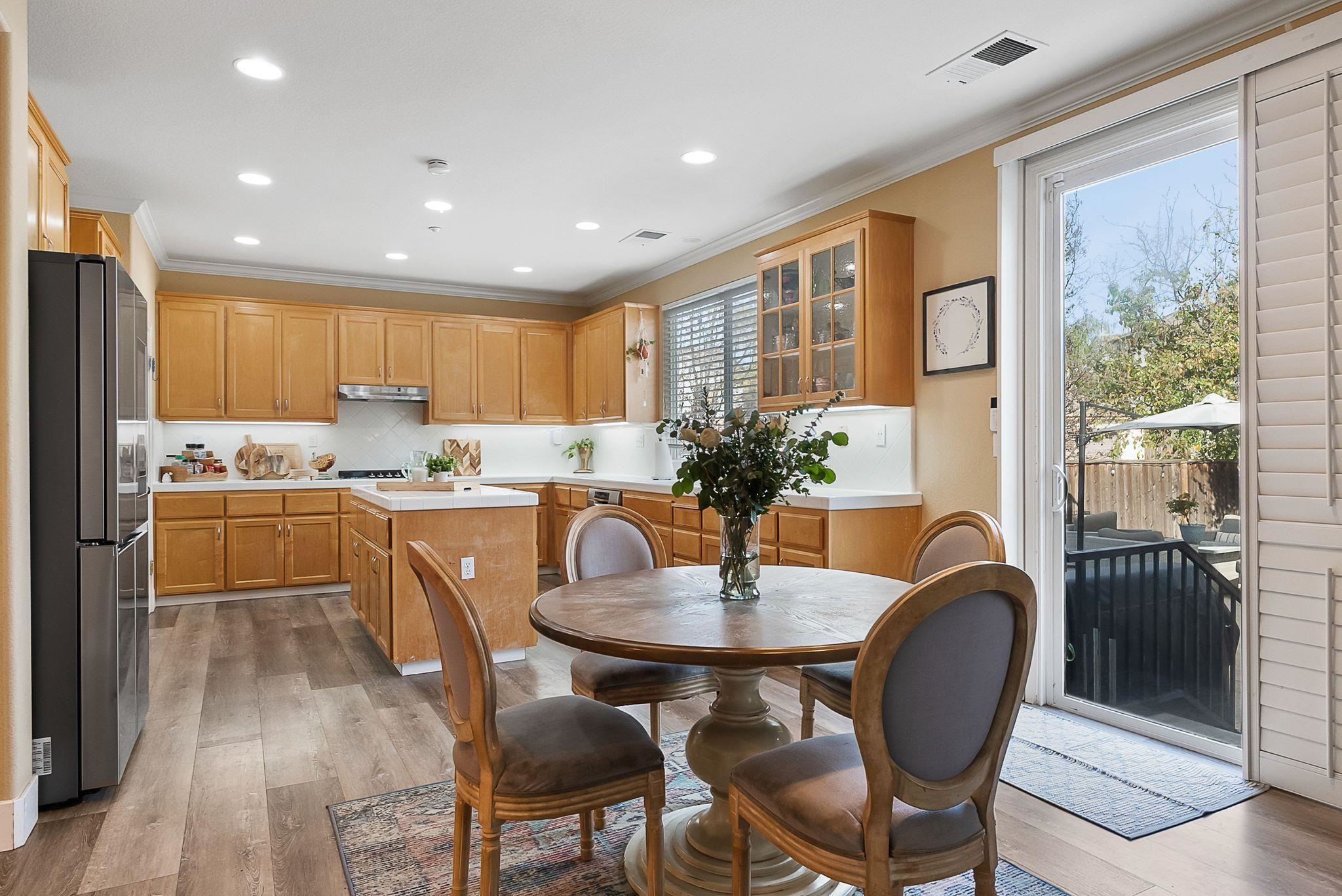 Detail Gallery Image 9 of 33 For 606 Ralston Ct, Brentwood,  CA 94513 - 5 Beds | 3 Baths