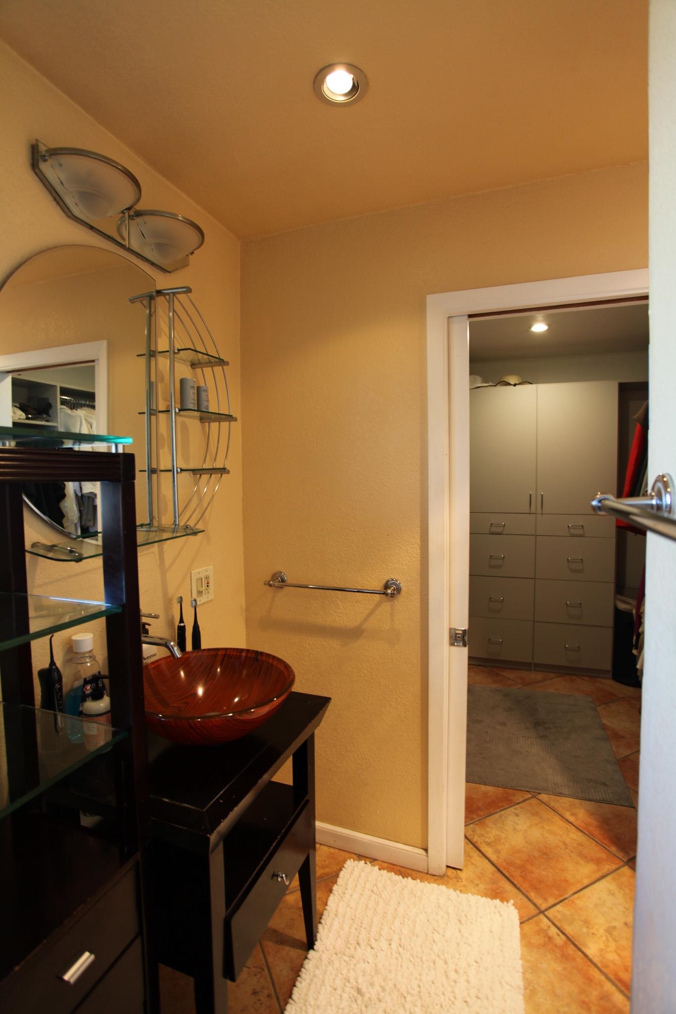 Detail Gallery Image 22 of 54 For 1632 Siskiyou Dr, Walnut Creek,  CA 94598 - 3 Beds | 2/1 Baths