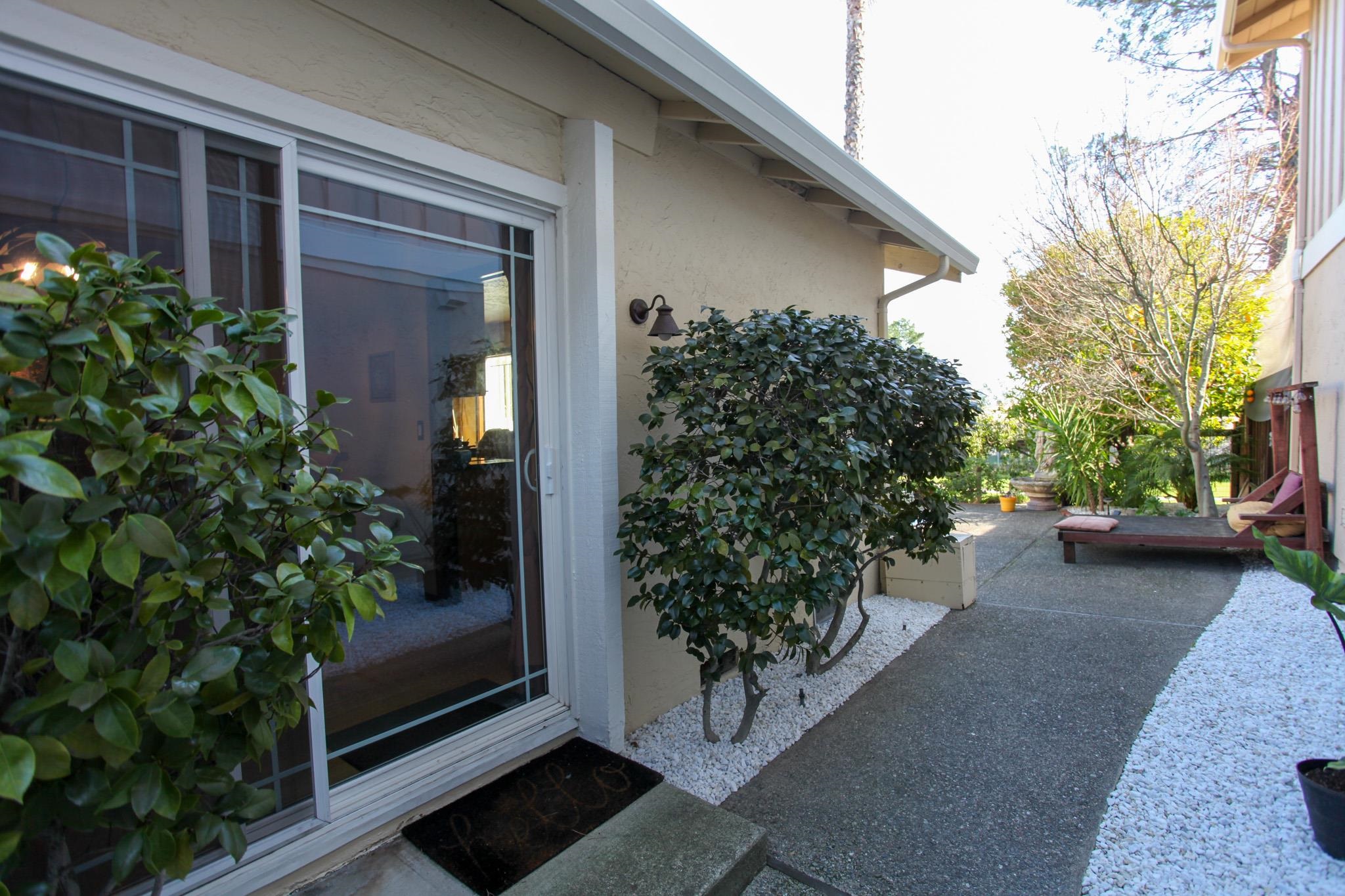 Detail Gallery Image 30 of 54 For 1632 Siskiyou Dr, Walnut Creek,  CA 94598 - 3 Beds | 2/1 Baths