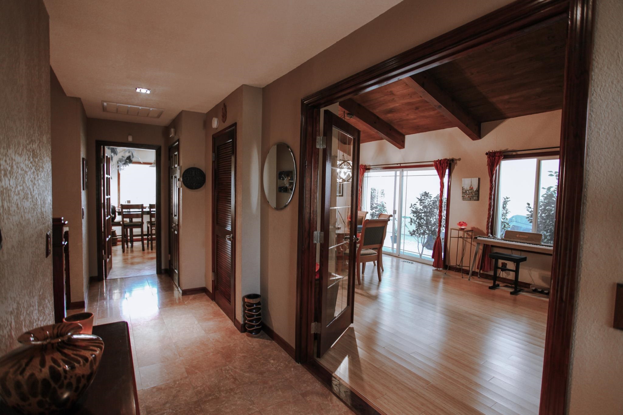 Detail Gallery Image 8 of 54 For 1632 Siskiyou Dr, Walnut Creek,  CA 94598 - 3 Beds | 2/1 Baths