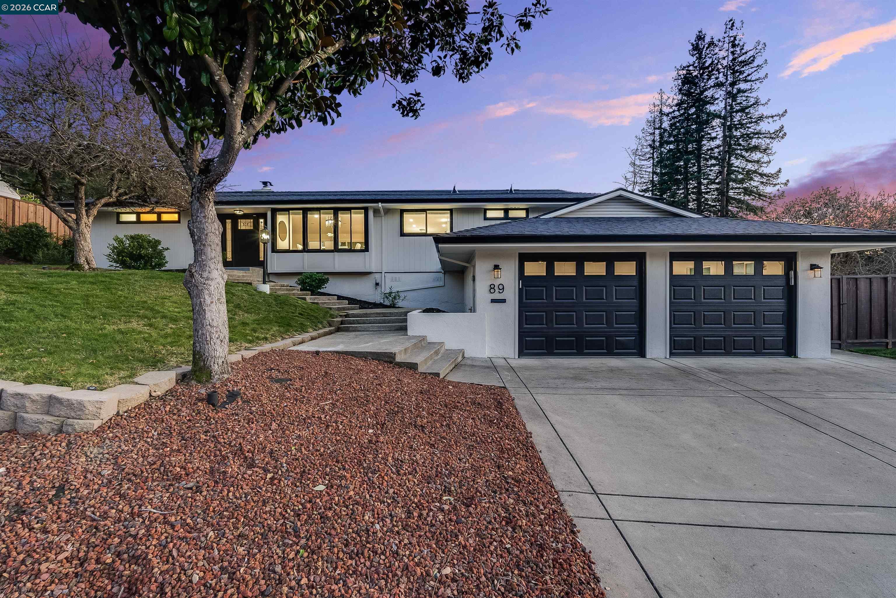 Front Image Thumbnail for CC41122619