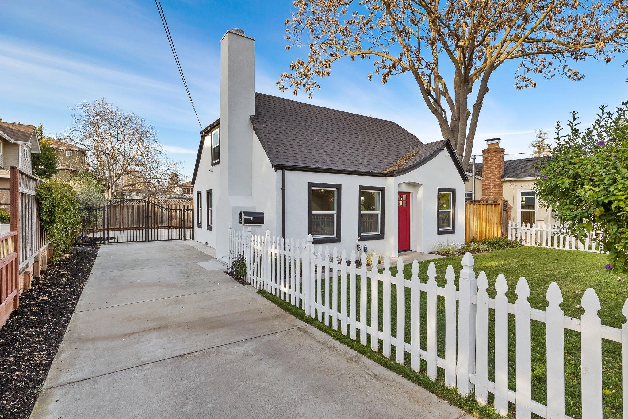 Detail Gallery Image 4 of 56 For 1109 Lincoln Ct, San Jose,  CA 95125 - 2 Beds | 2 Baths