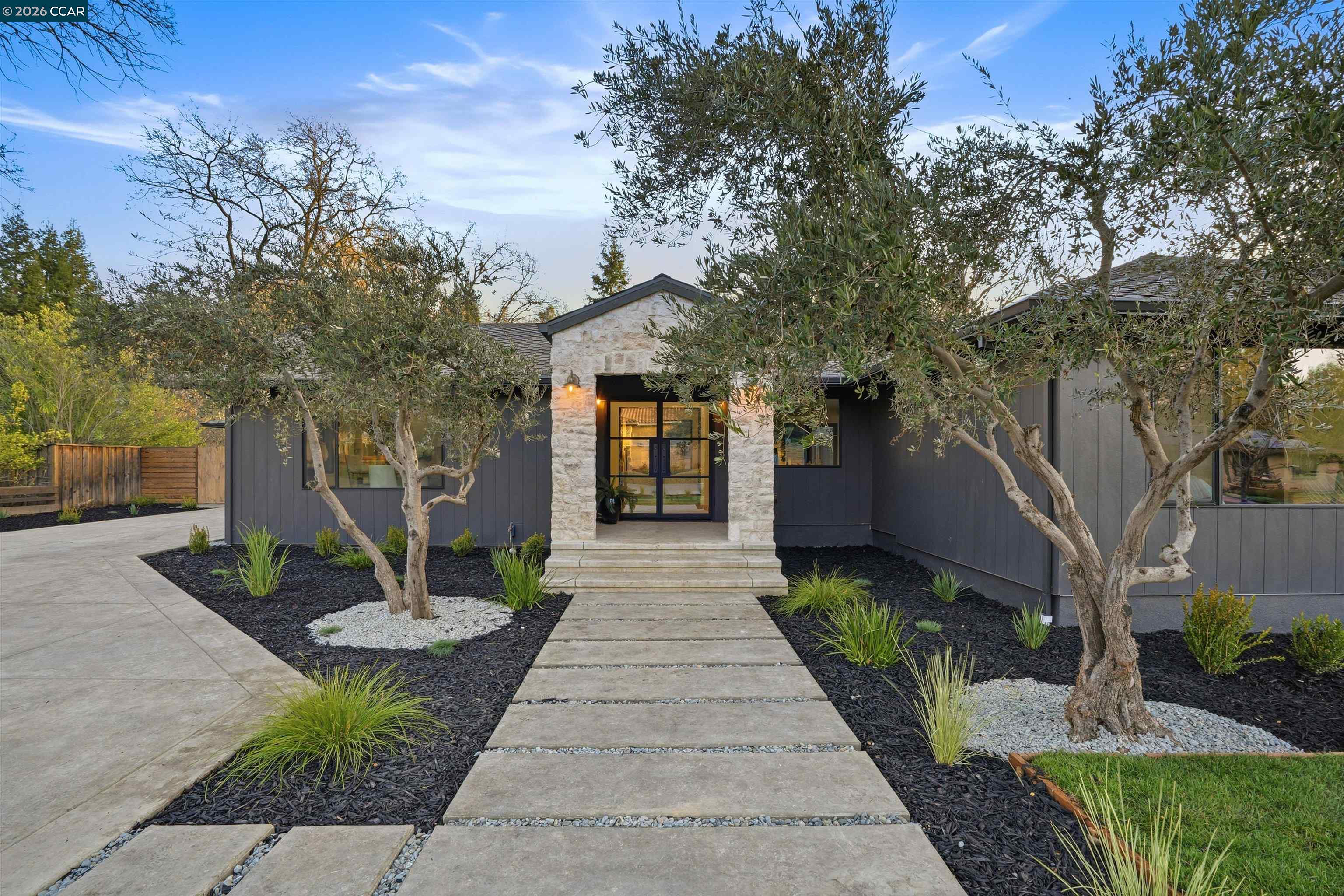 Detail Gallery Image 3 of 49 For 1369 Milton Ave, Walnut Creek,  CA 94596 - 5 Beds | 4 Baths