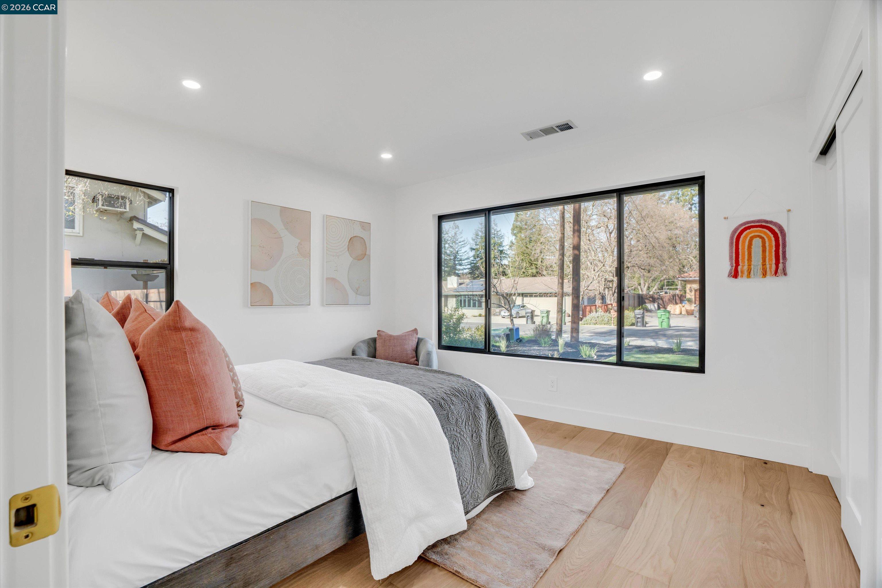 Detail Gallery Image 18 of 51 For 1369 Milton Ave, Walnut Creek,  CA 94596 - 5 Beds | 4 Baths