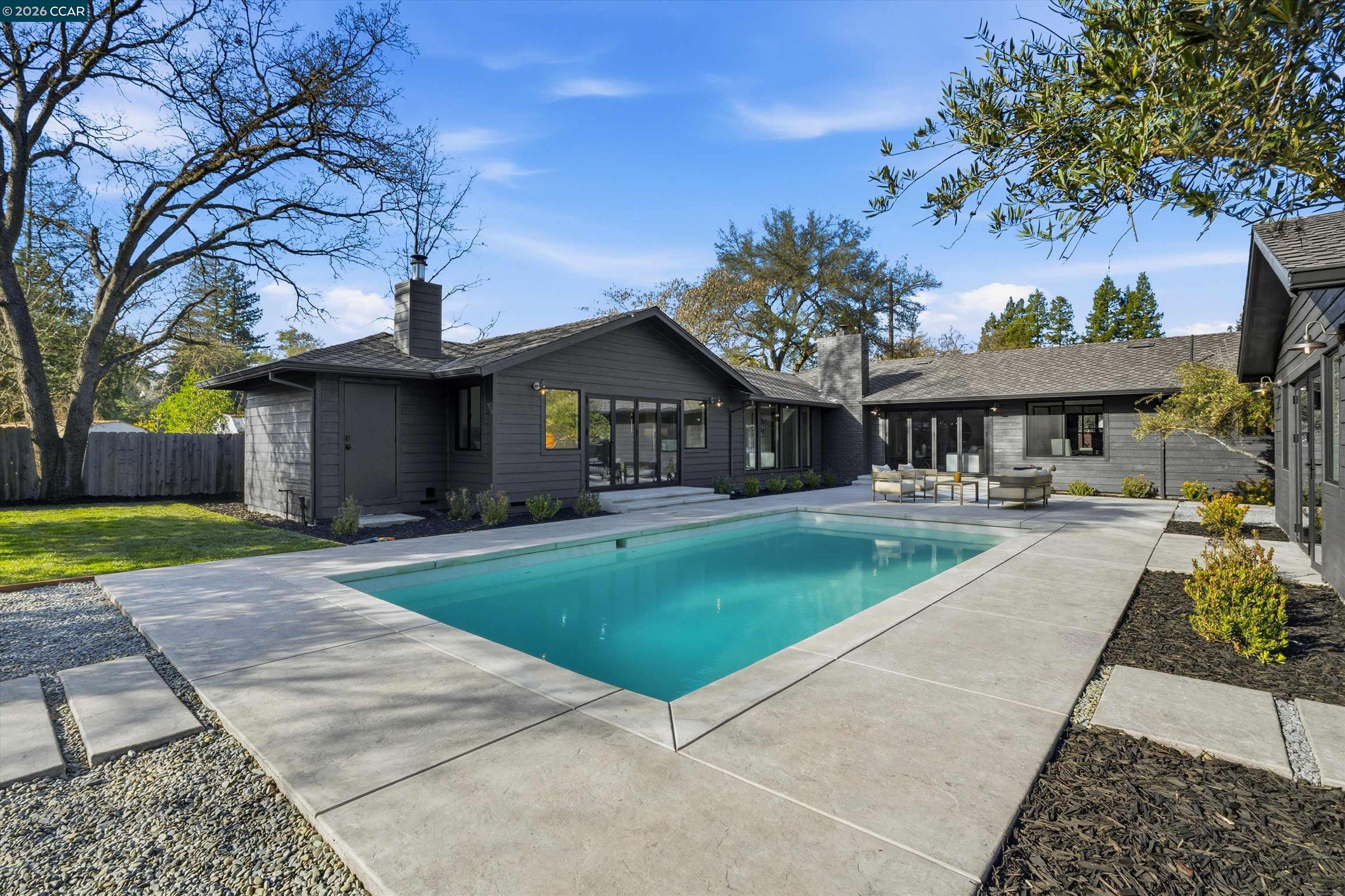 Detail Gallery Image 34 of 51 For 1369 Milton Ave, Walnut Creek,  CA 94596 - 5 Beds | 4 Baths