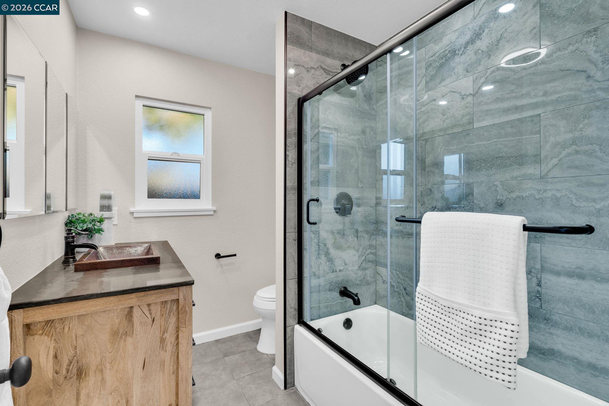 Detail Gallery Image 25 of 46 For 1760 Magnolia Way, Walnut Creek,  CA 94595 - 4 Beds | 2/1 Baths