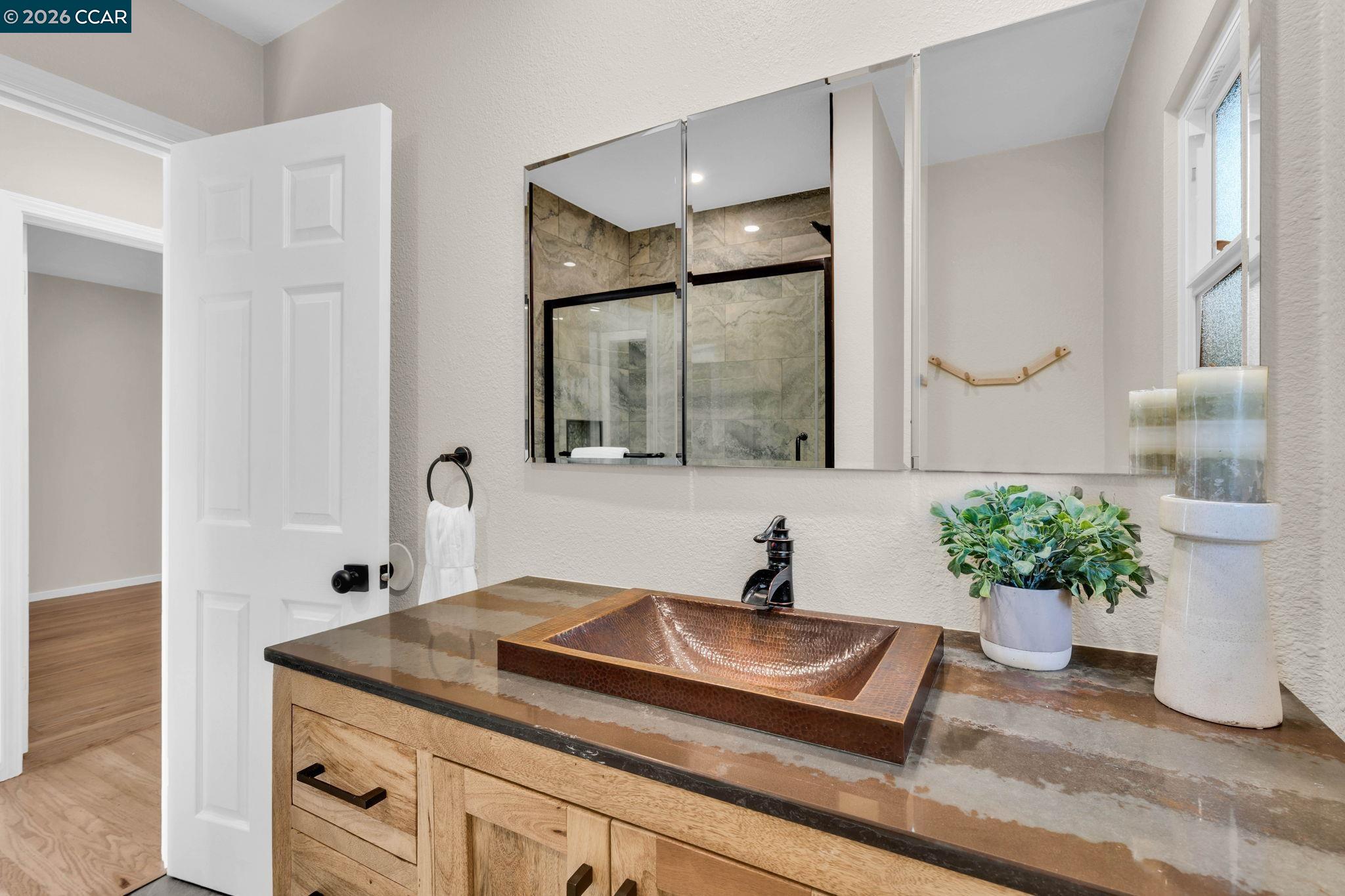 Detail Gallery Image 27 of 48 For 1760 Magnolia Way, Walnut Creek,  CA 94595 - 4 Beds | 2/1 Baths