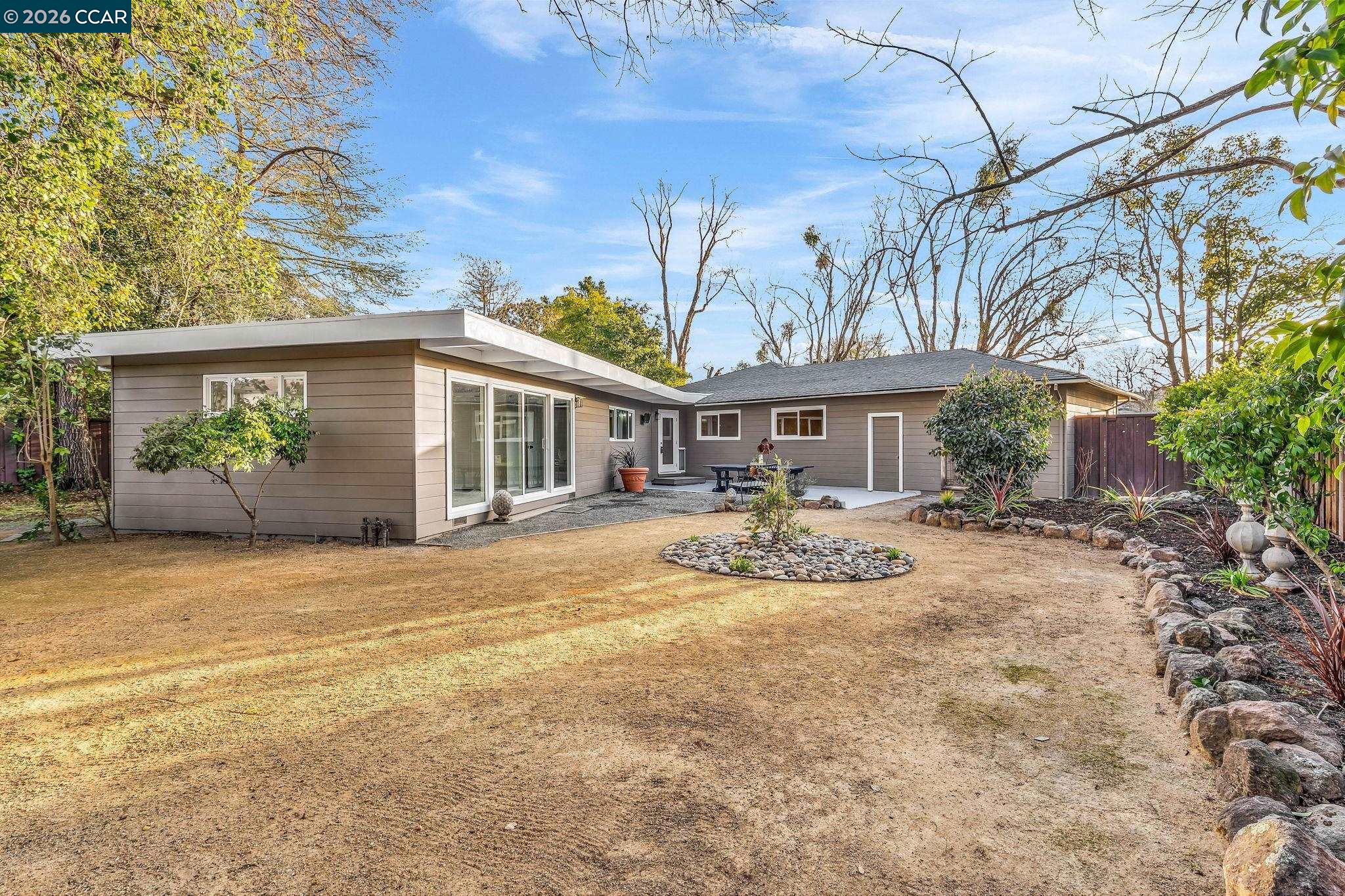 Detail Gallery Image 33 of 48 For 1760 Magnolia Way, Walnut Creek,  CA 94595 - 4 Beds | 2/1 Baths