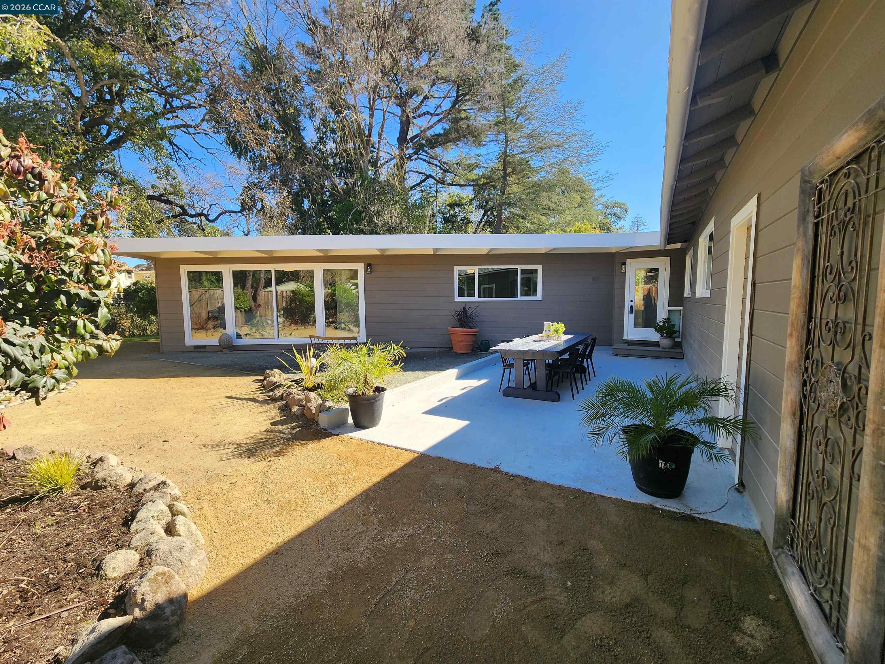 Detail Gallery Image 35 of 46 For 1760 Magnolia Way, Walnut Creek,  CA 94595 - 4 Beds | 2/1 Baths