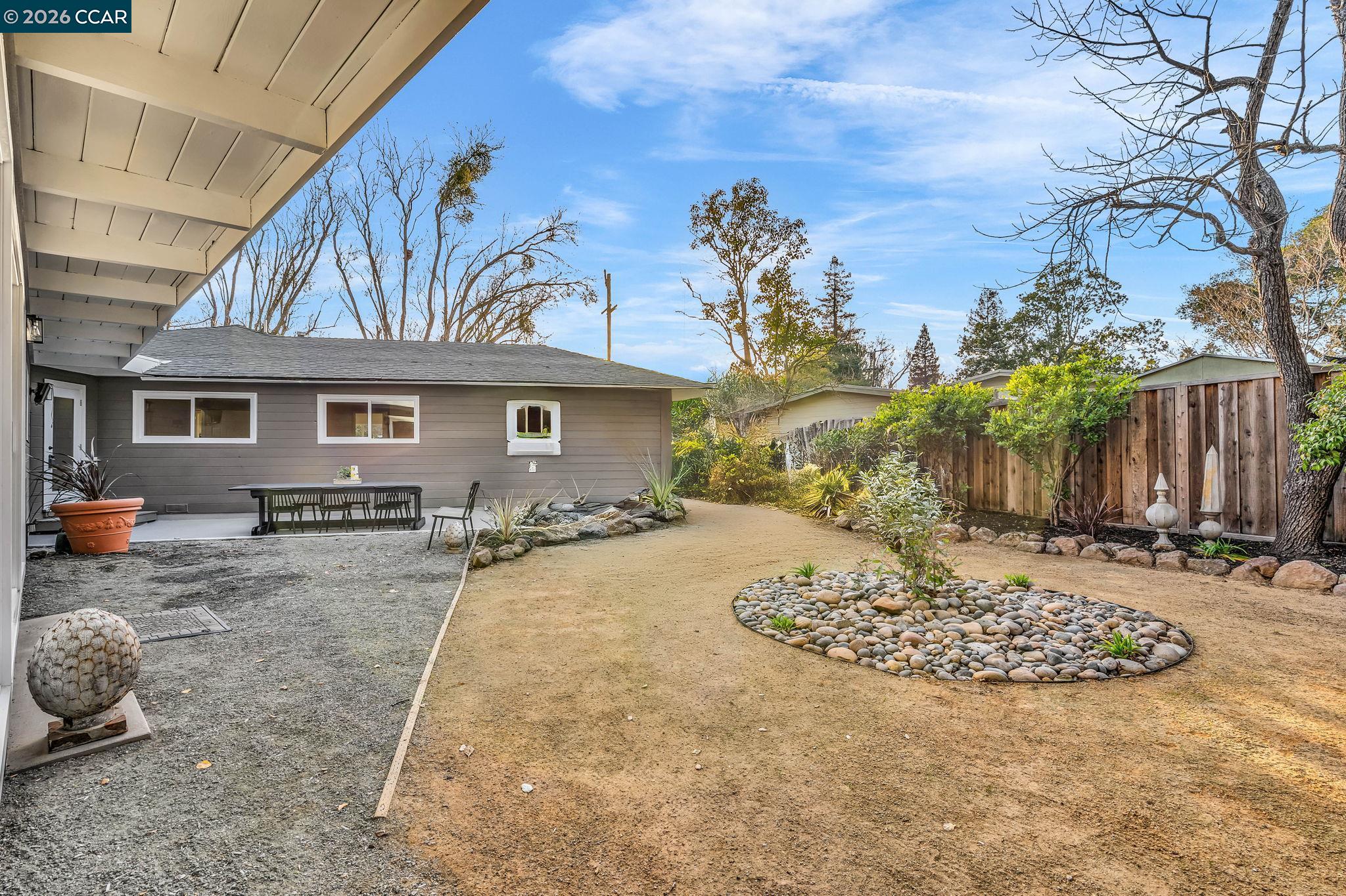 Detail Gallery Image 35 of 48 For 1760 Magnolia Way, Walnut Creek,  CA 94595 - 4 Beds | 2/1 Baths