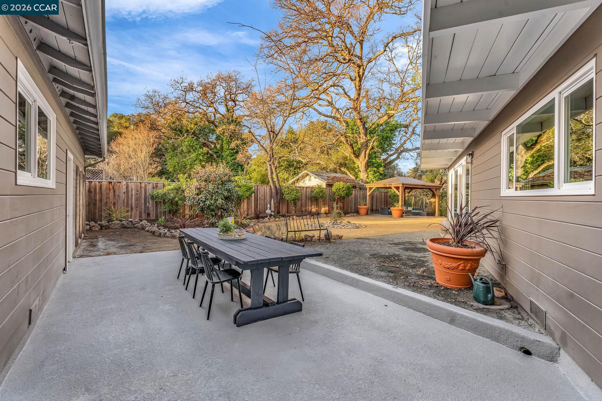 Detail Gallery Image 37 of 48 For 1760 Magnolia Way, Walnut Creek,  CA 94595 - 4 Beds | 2/1 Baths