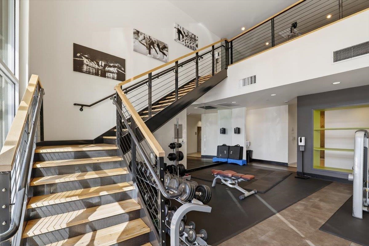 Detail Gallery Image 29 of 60 For 311 Oak St #520,  Oakland,  CA 94607 - 1 Beds | 1/1 Baths