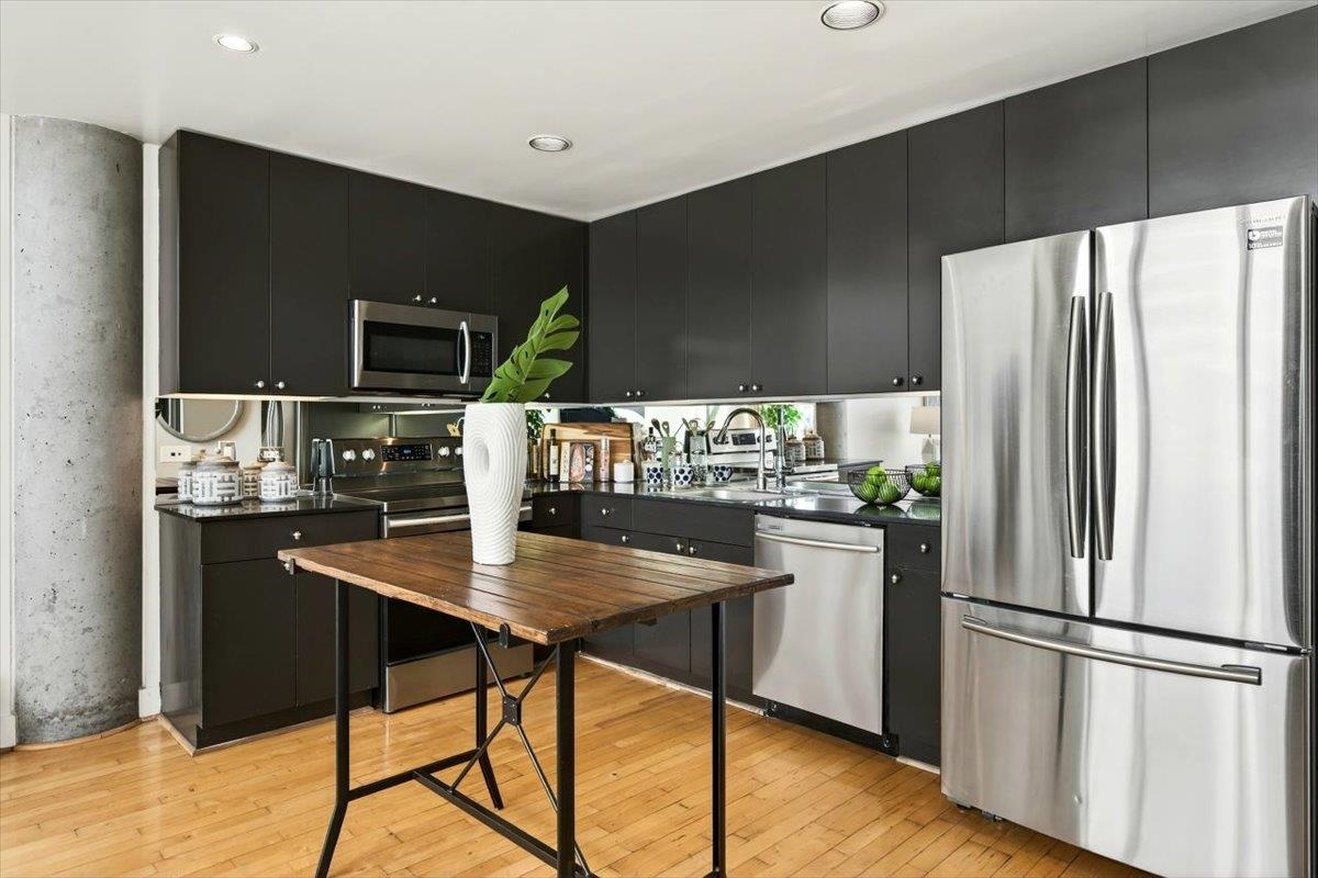 Detail Gallery Image 38 of 60 For 311 Oak St #520,  Oakland,  CA 94607 - 1 Beds | 1/1 Baths