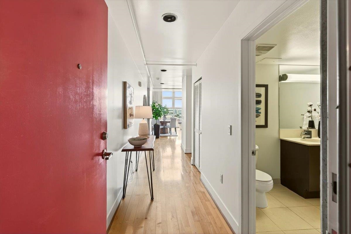 Detail Gallery Image 9 of 60 For 311 Oak St #520,  Oakland,  CA 94607 - 1 Beds | 1/1 Baths