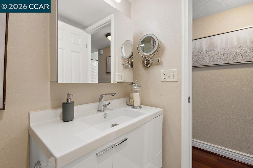 Photo #26: 41122628 Listing: Photo #26