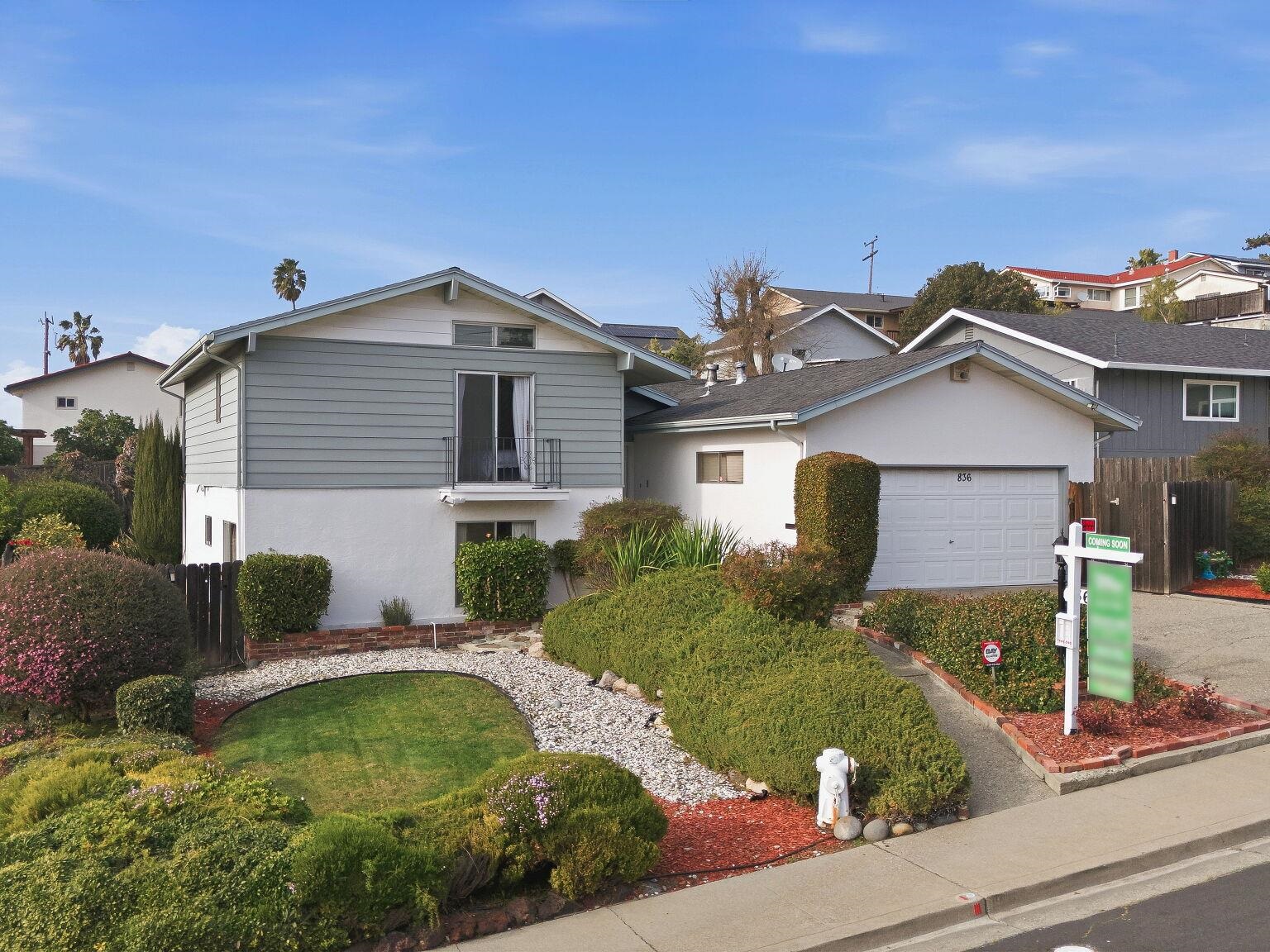 Detail Gallery Image 13 of 60 For 836 Hawthorne Dr, Rodeo,  CA 94572 - 4 Beds | 2 Baths