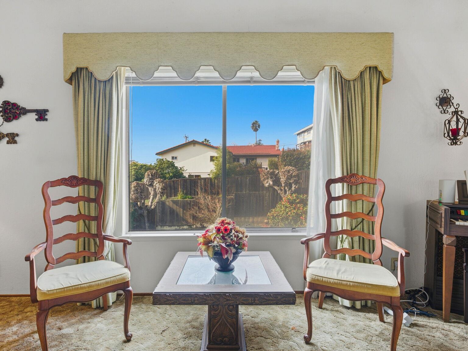 Detail Gallery Image 31 of 60 For 836 Hawthorne Dr, Rodeo,  CA 94572 - 4 Beds | 2 Baths